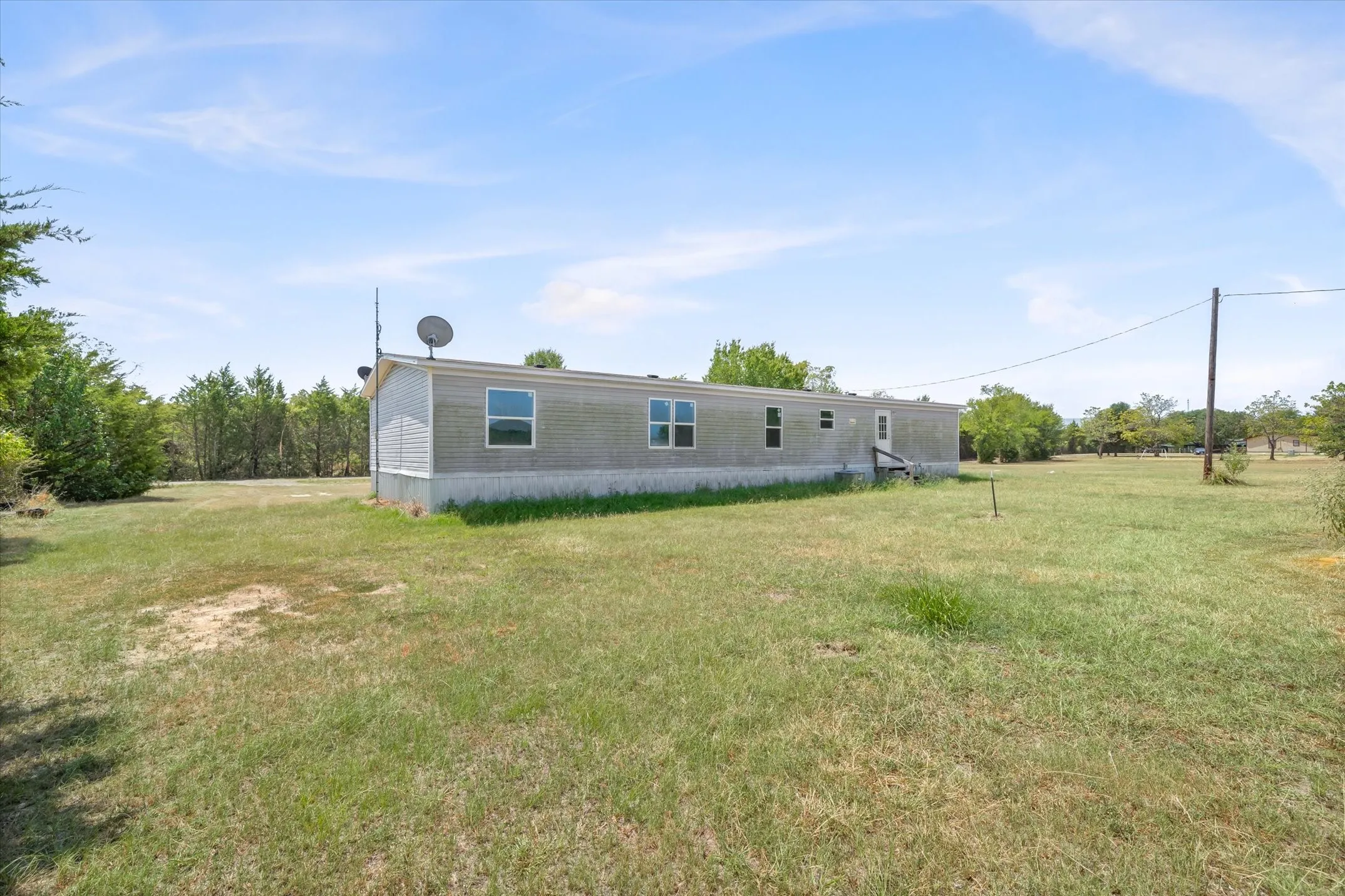 Manufactured Home For Sale in Van Zandt County , 280 VZ CR 1130, Fruitvale, Texas 75127, 4 Bedroom, 2 Bathroom, Garage spaces, 1,872 Sqft, built in 2020, mls#21378068, Real Estate Agent in Fruitvale, Homes For Sale in Van Zandt county, Homes For Sale in Fruitvale, Realtor in Fruitvale Texas, Real Estate Brokerage Independent Realty Texas, Luminita Cordes Realtor