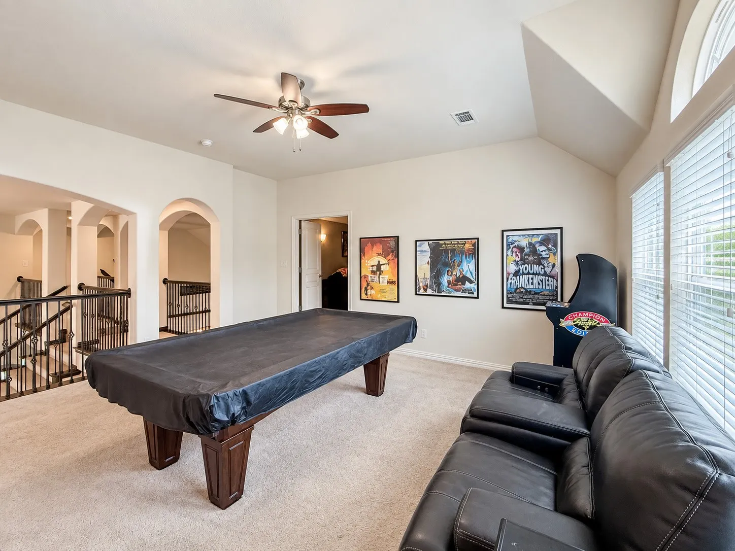 Single Family Residence For Sale in Denton County , 1400 Bonanza Lane, Corinth, Texas 76208, 5 Bedroom, 5 Bathroom, 3 Garage spaces, 4,622 Sqft, built in 2017, mls#21377790, Real Estate Agent in Corinth, Homes For Sale in Denton county, Homes For Sale in Corinth, Realtor in Corinth Texas, Real Estate Brokerage Independent Realty Texas, Luminita Cordes Realtor