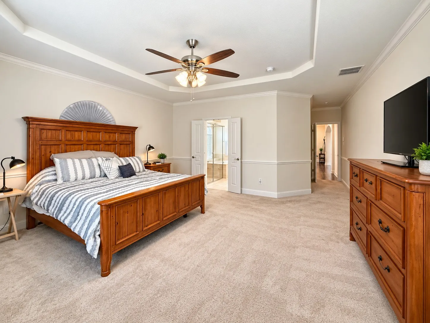 Single Family Residence For Sale in Denton County , 1400 Bonanza Lane, Corinth, Texas 76208, 5 Bedroom, 5 Bathroom, 3 Garage spaces, 4,622 Sqft, built in 2017, mls#21377790, Real Estate Agent in Corinth, Homes For Sale in Denton county, Homes For Sale in Corinth, Realtor in Corinth Texas, Real Estate Brokerage Independent Realty Texas, Luminita Cordes Realtor