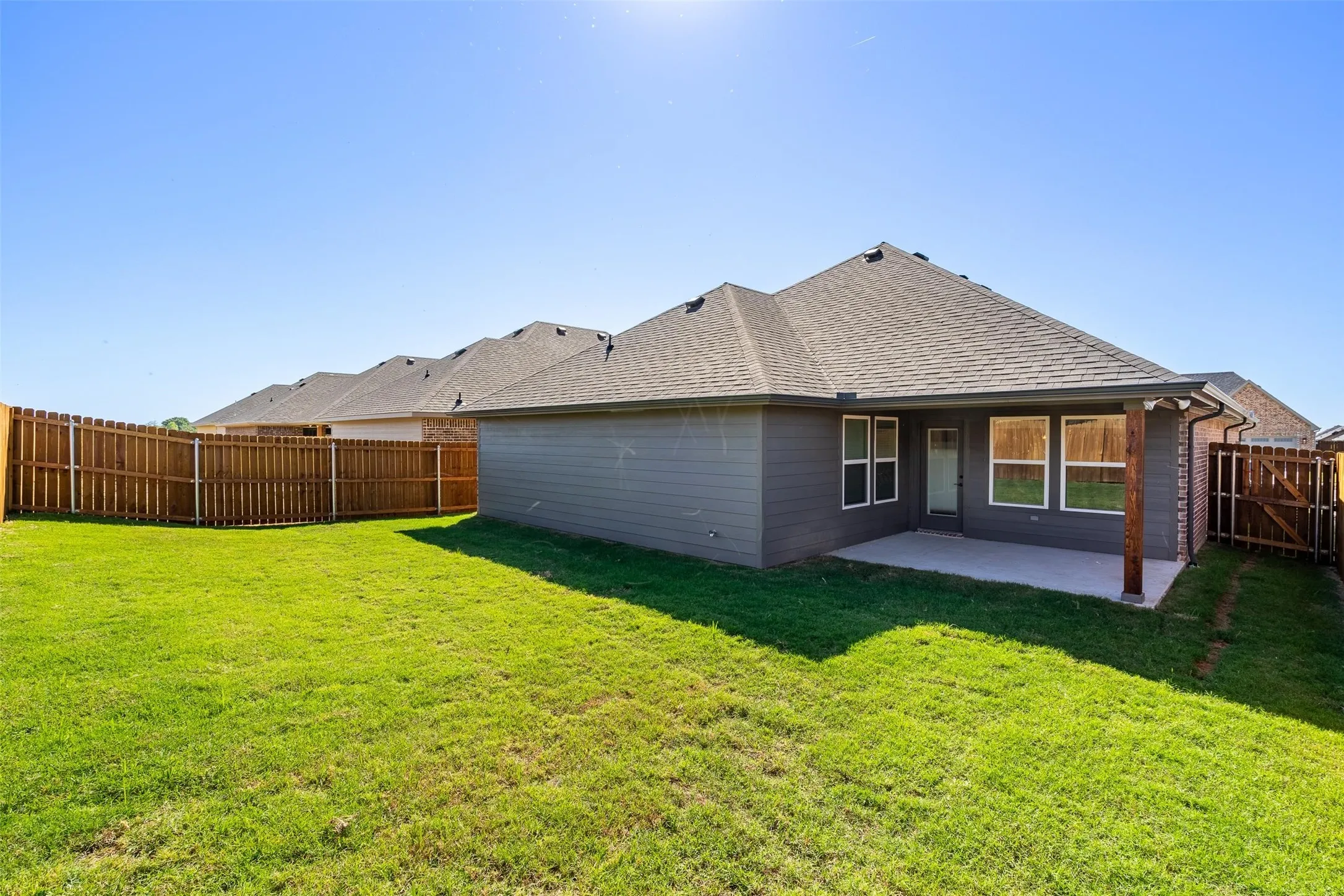 Single Family Residence For Rent in Hunt County , 908 Tippit Lane, Greenville, Texas 75098, 3 Bedroom, 2 Bathroom, Garage spaces, 1,660 Sqft, built in 2022, mls#21382043, Real Estate Agent in Greenville, Homes For Rent in Hunt county, Homes For Rent in Greenville, Realtor in Greenville Texas, Real Estate Brokerage Independent Realty Texas, Luminita Cordes Realtor