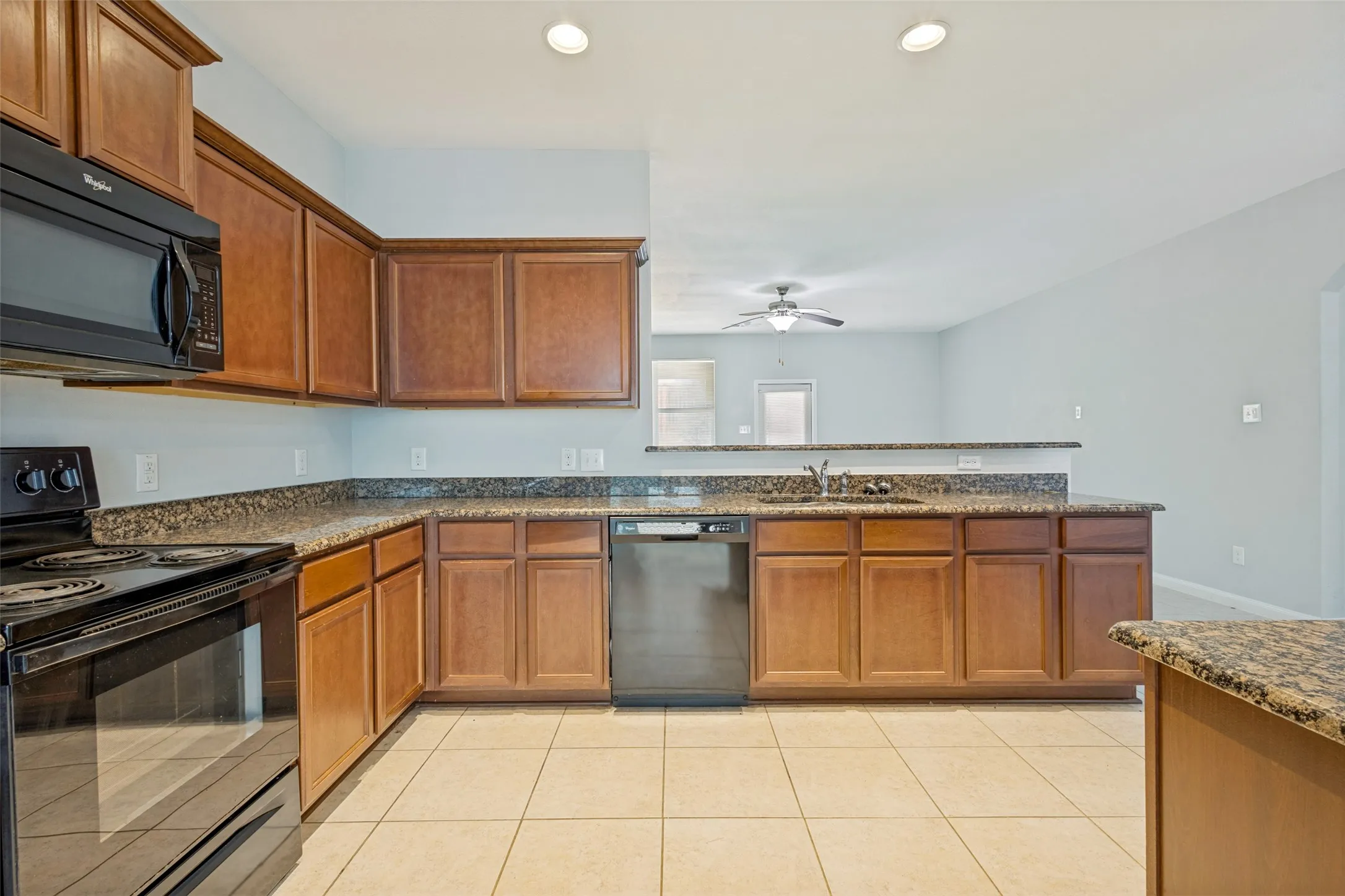 Single Family Residence For Sale in Collin County , 2132 Mulberry Drive, Anna, Texas 75409, 3 Bedroom, 2 Bathroom, 2 Garage spaces, 1,923 Sqft, built in 2015, mls#21382162, Real Estate Agent in Anna, Homes For Sale in Collin county, Homes For Sale in Anna, Realtor in Anna Texas, Real Estate Brokerage Independent Realty Texas, Luminita Cordes Realtor