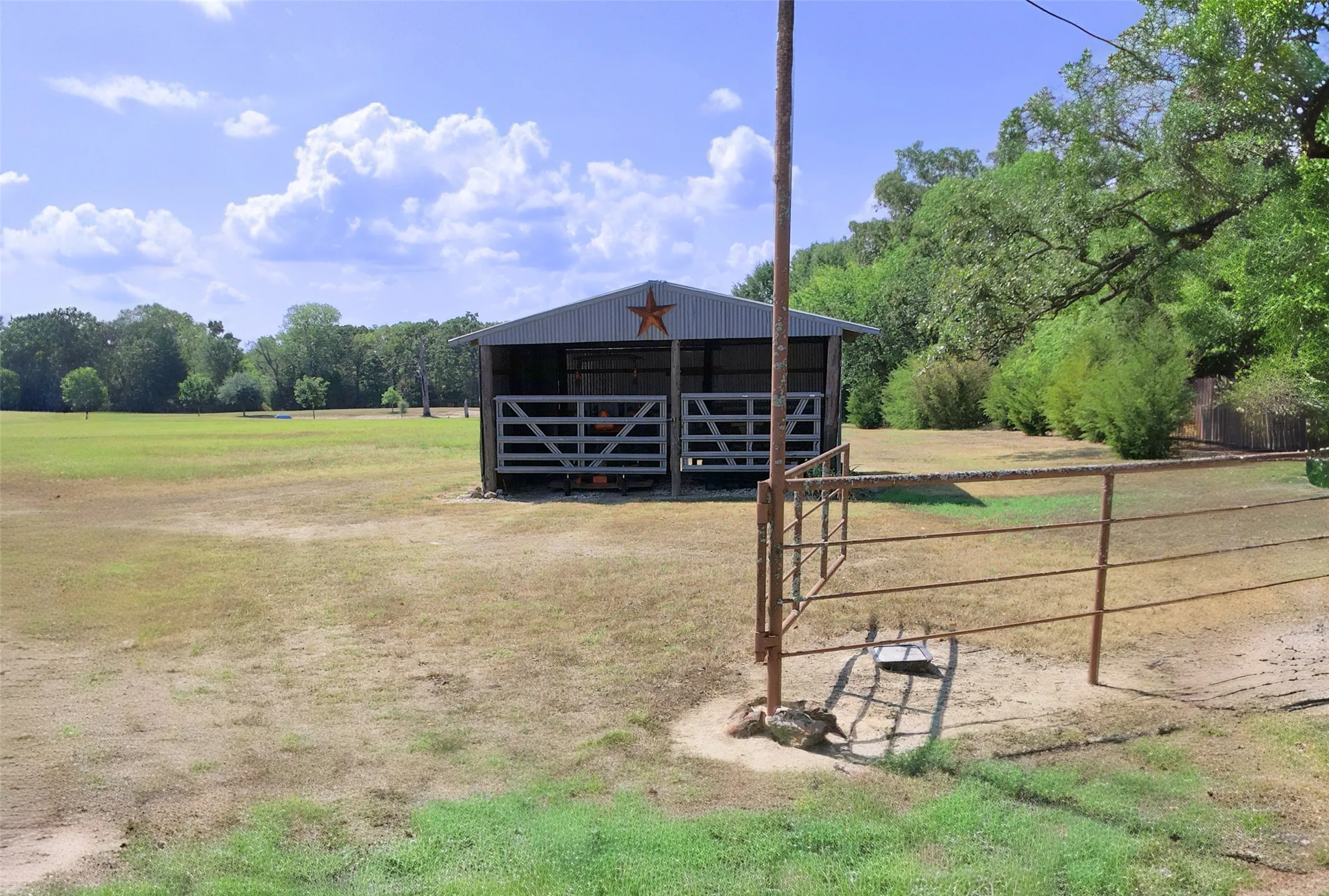 Single Family Residence For Sale in Wood County , 6105 W Fm 515, Yantis, Texas 75497, 3 Bedroom, 2 Bathroom, 2 Garage spaces, 2,005 Sqft, built in 0, mls#21381809, Real Estate Agent in Yantis, Homes For Sale in Wood county, Homes For Sale in Yantis, Realtor in Yantis Texas, Real Estate Brokerage Independent Realty Texas, Luminita Cordes Realtor