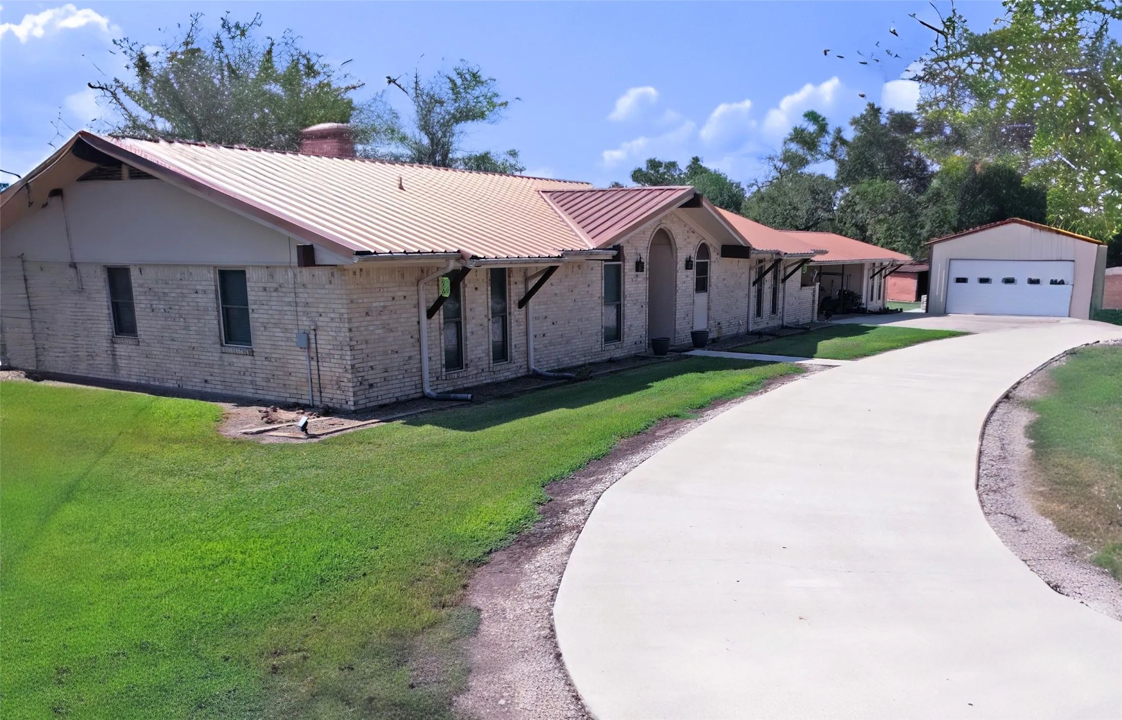 Single Family Residence For Sale in Wood County , 6105 W Fm 515, Yantis, Texas 75497, 3 Bedroom, 2 Bathroom, 2 Garage spaces, 2,005 Sqft, built in 0, mls#21381809, Real Estate Agent in Yantis, Homes For Sale in Wood county, Homes For Sale in Yantis, Realtor in Yantis Texas, Real Estate Brokerage Independent Realty Texas, Luminita Cordes Realtor