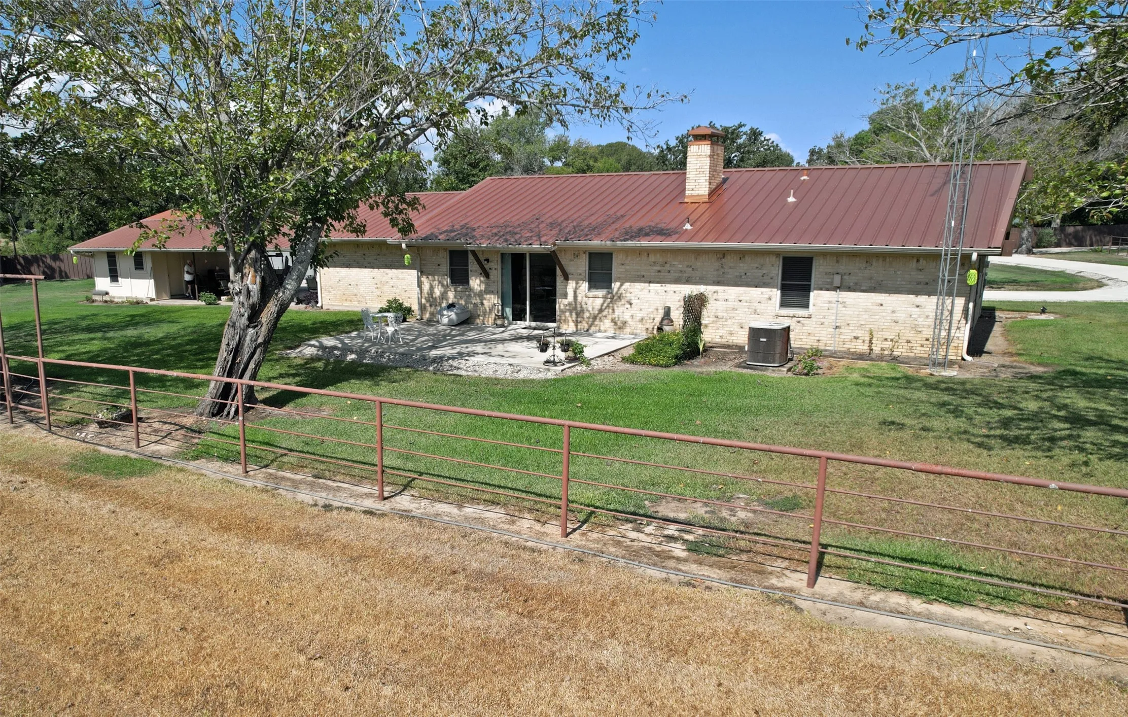 Single Family Residence For Sale in Wood County , 6105 W Fm 515, Yantis, Texas 75497, 3 Bedroom, 2 Bathroom, 2 Garage spaces, 2,005 Sqft, built in 0, mls#21381809, Real Estate Agent in Yantis, Homes For Sale in Wood county, Homes For Sale in Yantis, Realtor in Yantis Texas, Real Estate Brokerage Independent Realty Texas, Luminita Cordes Realtor