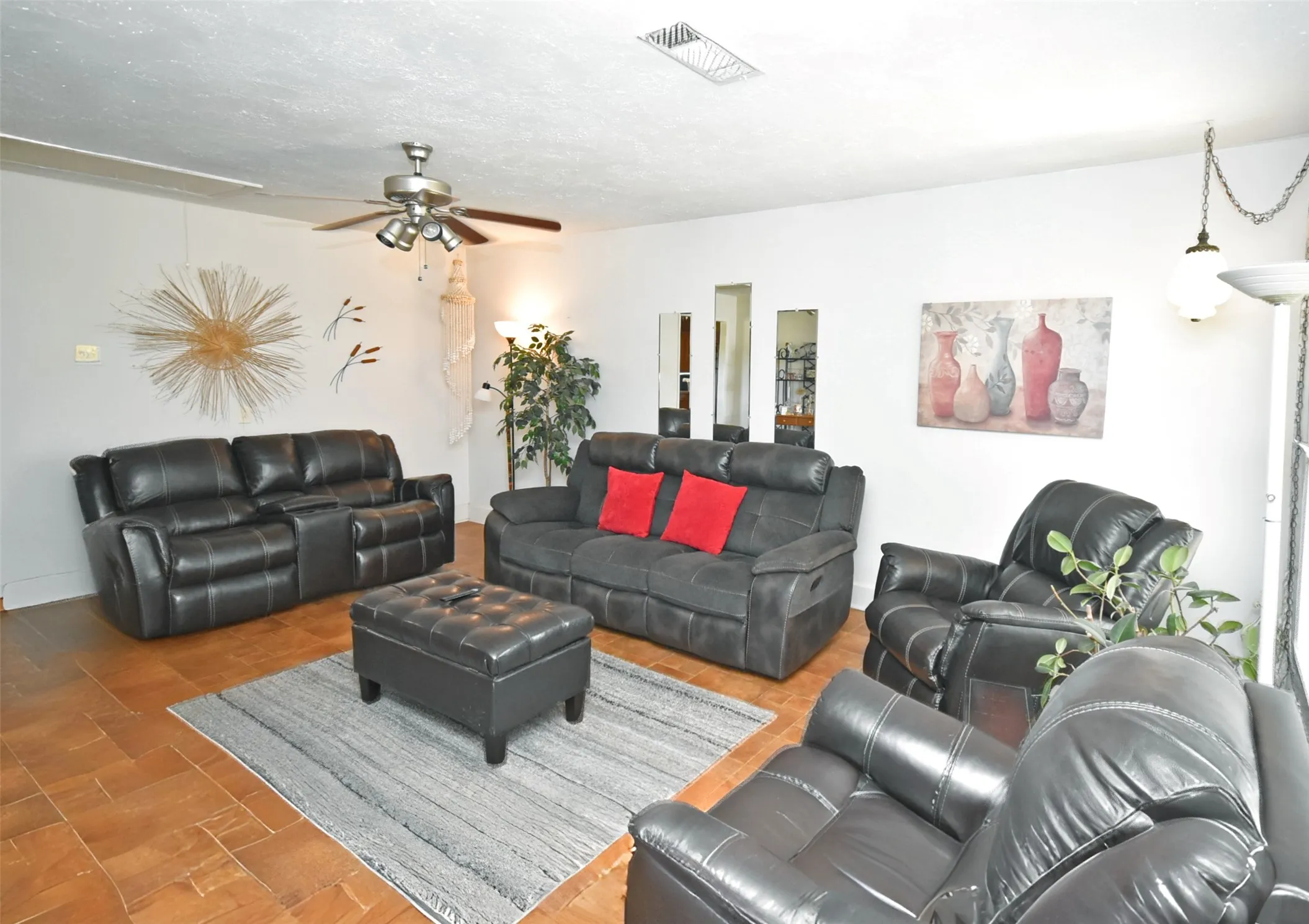 Single Family Residence For Sale in Wood County , 6105 W Fm 515, Yantis, Texas 75497, 3 Bedroom, 2 Bathroom, 2 Garage spaces, 2,005 Sqft, built in 0, mls#21381809, Real Estate Agent in Yantis, Homes For Sale in Wood county, Homes For Sale in Yantis, Realtor in Yantis Texas, Real Estate Brokerage Independent Realty Texas, Luminita Cordes Realtor