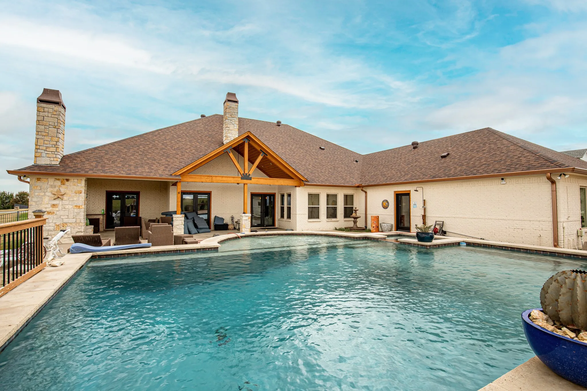 Single Family Residence For Sale in Tarrant County , 4901 Bucking Bronc Drive, Fort Worth, Texas 76126, 4 Bedroom, 4 Bathroom, 3 Garage spaces, 4,620 Sqft, built in 2011, mls#21382152, Real Estate Agent in Fort Worth, Homes For Sale in Tarrant county, Homes For Sale in Fort Worth, Realtor in Fort Worth Texas, Real Estate Brokerage Independent Realty Texas, Luminita Cordes Realtor