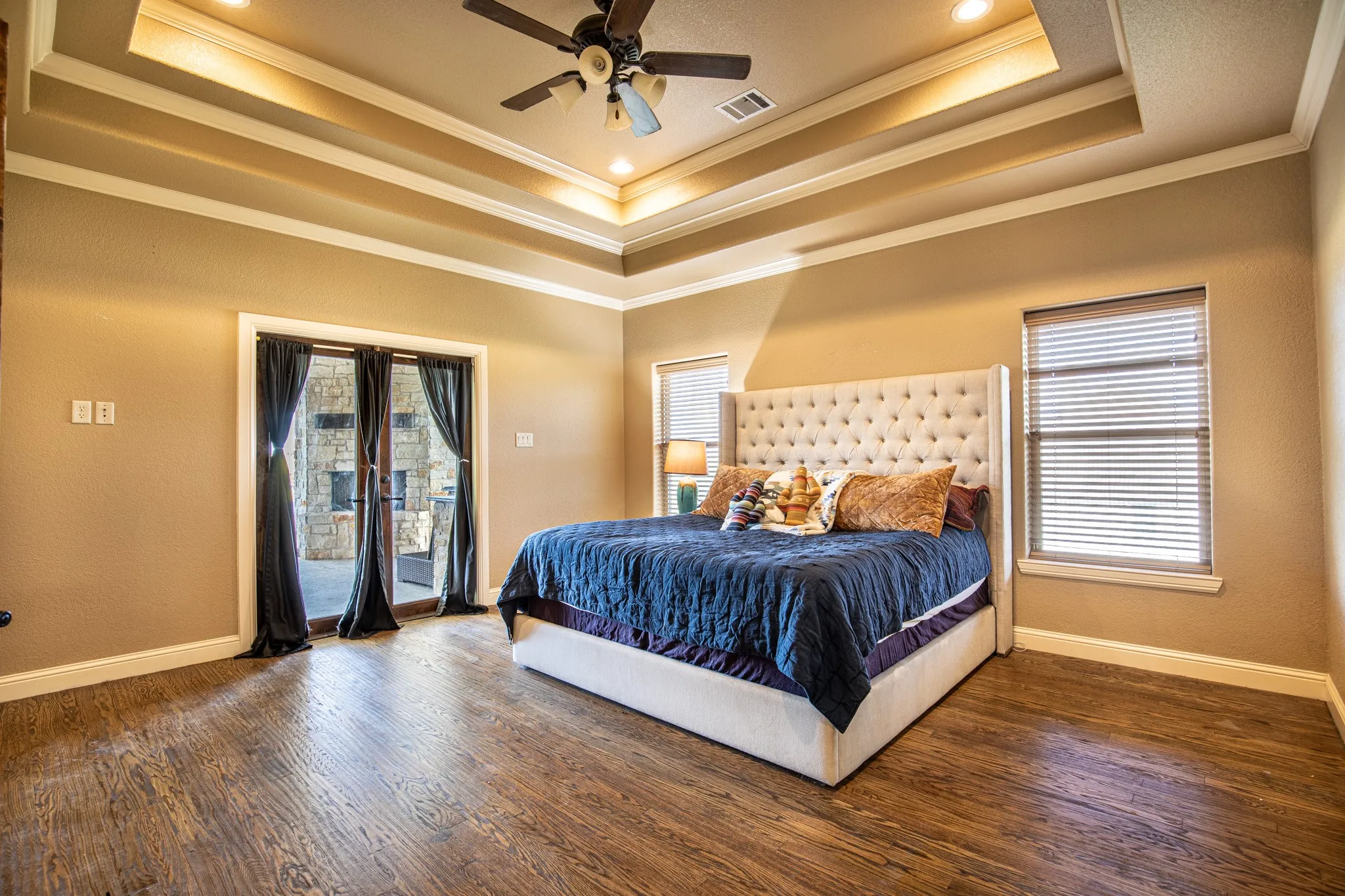 Single Family Residence For Sale in Tarrant County , 4901 Bucking Bronc Drive, Fort Worth, Texas 76126, 4 Bedroom, 4 Bathroom, 3 Garage spaces, 4,620 Sqft, built in 2011, mls#21382152, Real Estate Agent in Fort Worth, Homes For Sale in Tarrant county, Homes For Sale in Fort Worth, Realtor in Fort Worth Texas, Real Estate Brokerage Independent Realty Texas, Luminita Cordes Realtor