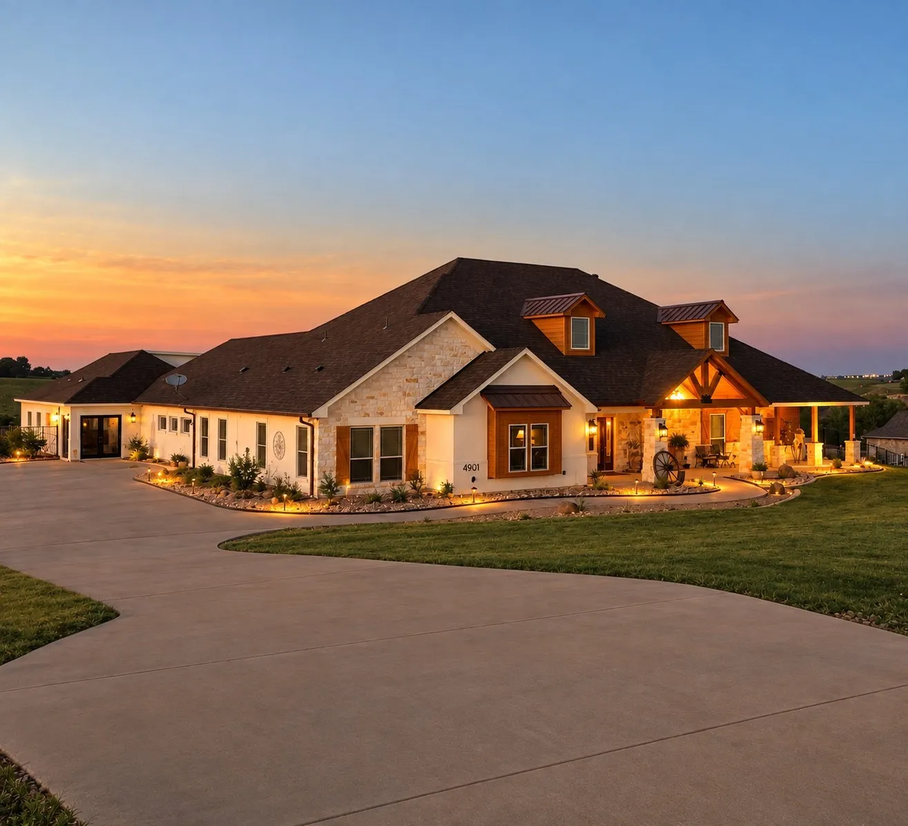 Single Family Residence For Sale in Tarrant County , 4901 Bucking Bronc Drive, Fort Worth, Texas 76126, 4 Bedroom, 4 Bathroom, 3 Garage spaces, 4,620 Sqft, built in 2011, mls#21382152, Real Estate Agent in Fort Worth, Homes For Sale in Tarrant county, Homes For Sale in Fort Worth, Realtor in Fort Worth Texas, Real Estate Brokerage Independent Realty Texas, Luminita Cordes Realtor