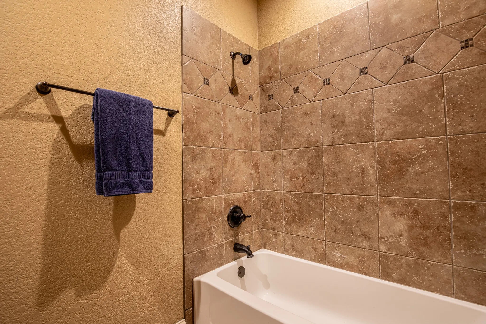 Single Family Residence For Sale in Tarrant County , 4901 Bucking Bronc Drive, Fort Worth, Texas 76126, 4 Bedroom, 4 Bathroom, 3 Garage spaces, 4,620 Sqft, built in 2011, mls#21382152, Real Estate Agent in Fort Worth, Homes For Sale in Tarrant county, Homes For Sale in Fort Worth, Realtor in Fort Worth Texas, Real Estate Brokerage Independent Realty Texas, Luminita Cordes Realtor