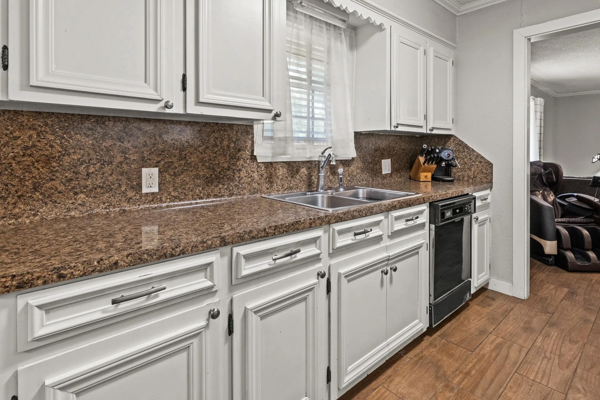Single Family Residence For Sale in Titus County , 1134 County Road 3350, Cookville, Texas 75558, 4 Bedroom, 2 Bathroom, Garage spaces, 1,872 Sqft, built in 1976, mls#21382412, Real Estate Agent in Cookville, Homes For Sale in Titus county, Homes For Sale in Cookville, Realtor in Cookville Texas, Real Estate Brokerage Independent Realty Texas, Luminita Cordes Realtor