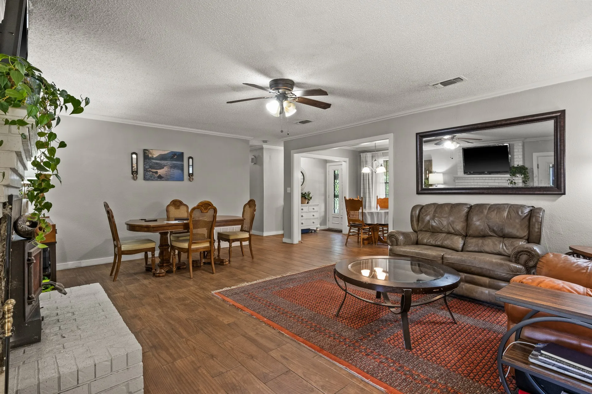 Single Family Residence For Sale in Titus County , 1134 County Road 3350, Cookville, Texas 75558, 4 Bedroom, 2 Bathroom, Garage spaces, 1,872 Sqft, built in 1976, mls#21382412, Real Estate Agent in Cookville, Homes For Sale in Titus county, Homes For Sale in Cookville, Realtor in Cookville Texas, Real Estate Brokerage Independent Realty Texas, Luminita Cordes Realtor