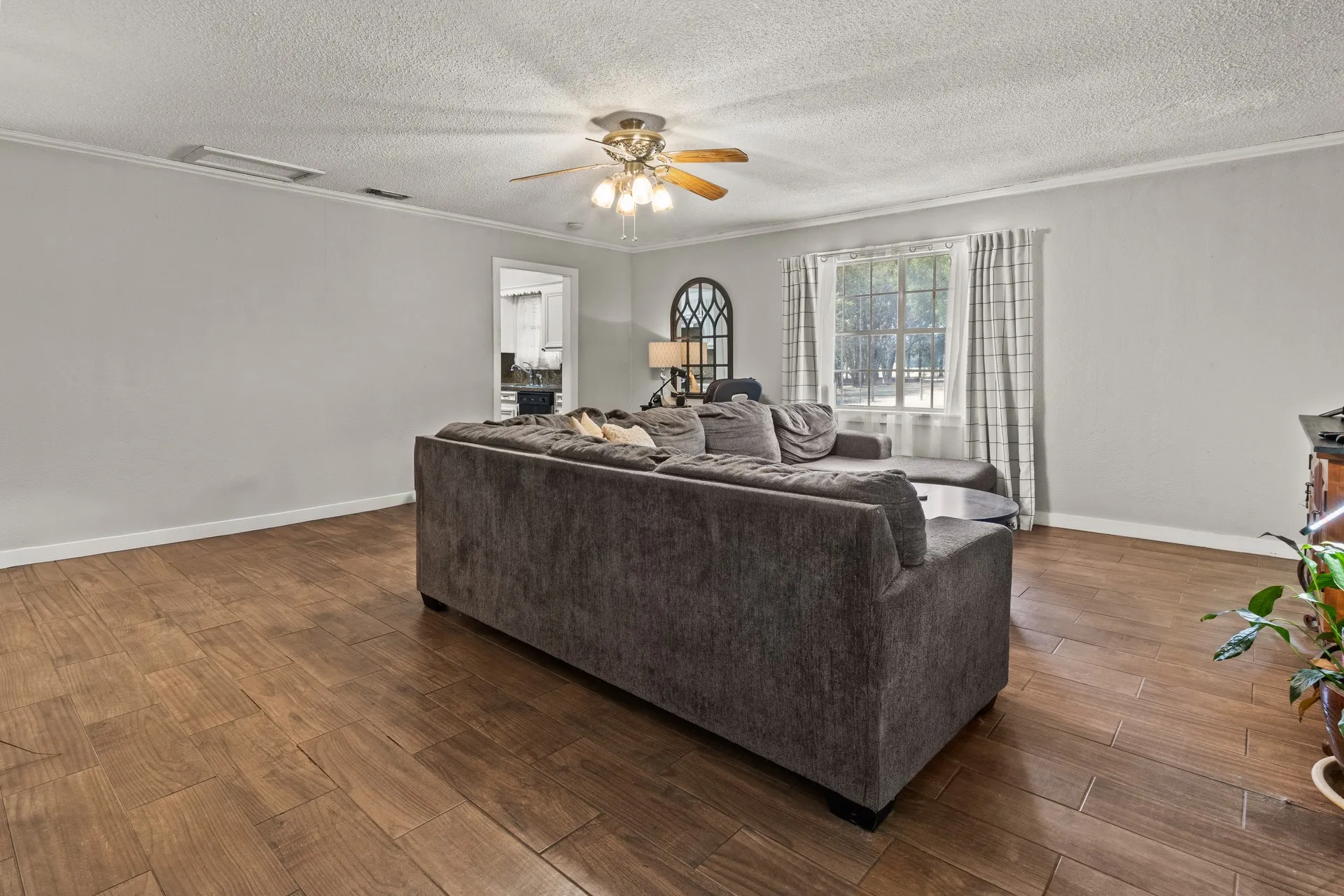 Single Family Residence For Sale in Titus County , 1134 County Road 3350, Cookville, Texas 75558, 4 Bedroom, 2 Bathroom, Garage spaces, 1,872 Sqft, built in 1976, mls#21382412, Real Estate Agent in Cookville, Homes For Sale in Titus county, Homes For Sale in Cookville, Realtor in Cookville Texas, Real Estate Brokerage Independent Realty Texas, Luminita Cordes Realtor