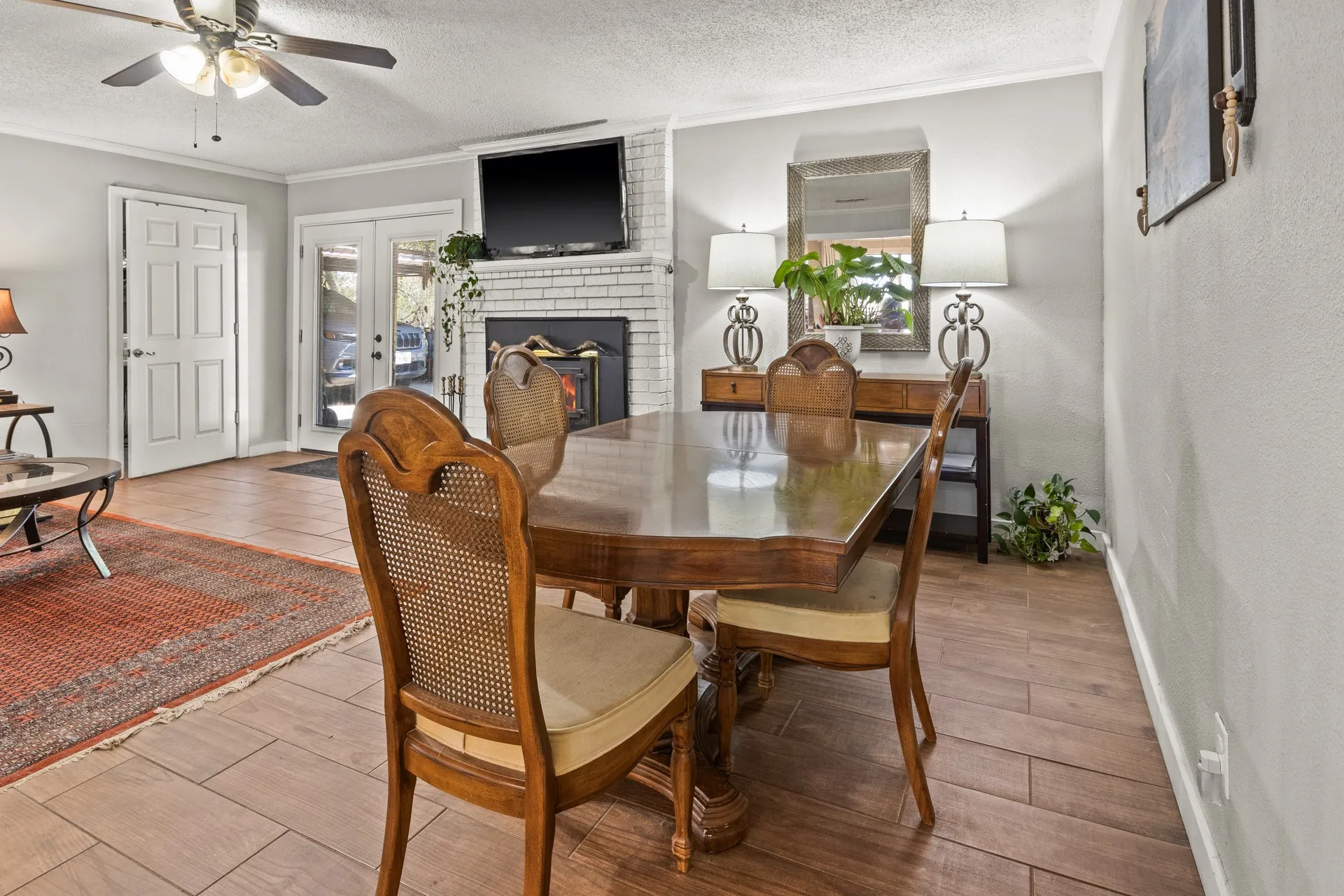 Single Family Residence For Sale in Titus County , 1134 County Road 3350, Cookville, Texas 75558, 4 Bedroom, 2 Bathroom, Garage spaces, 1,872 Sqft, built in 1976, mls#21382412, Real Estate Agent in Cookville, Homes For Sale in Titus county, Homes For Sale in Cookville, Realtor in Cookville Texas, Real Estate Brokerage Independent Realty Texas, Luminita Cordes Realtor