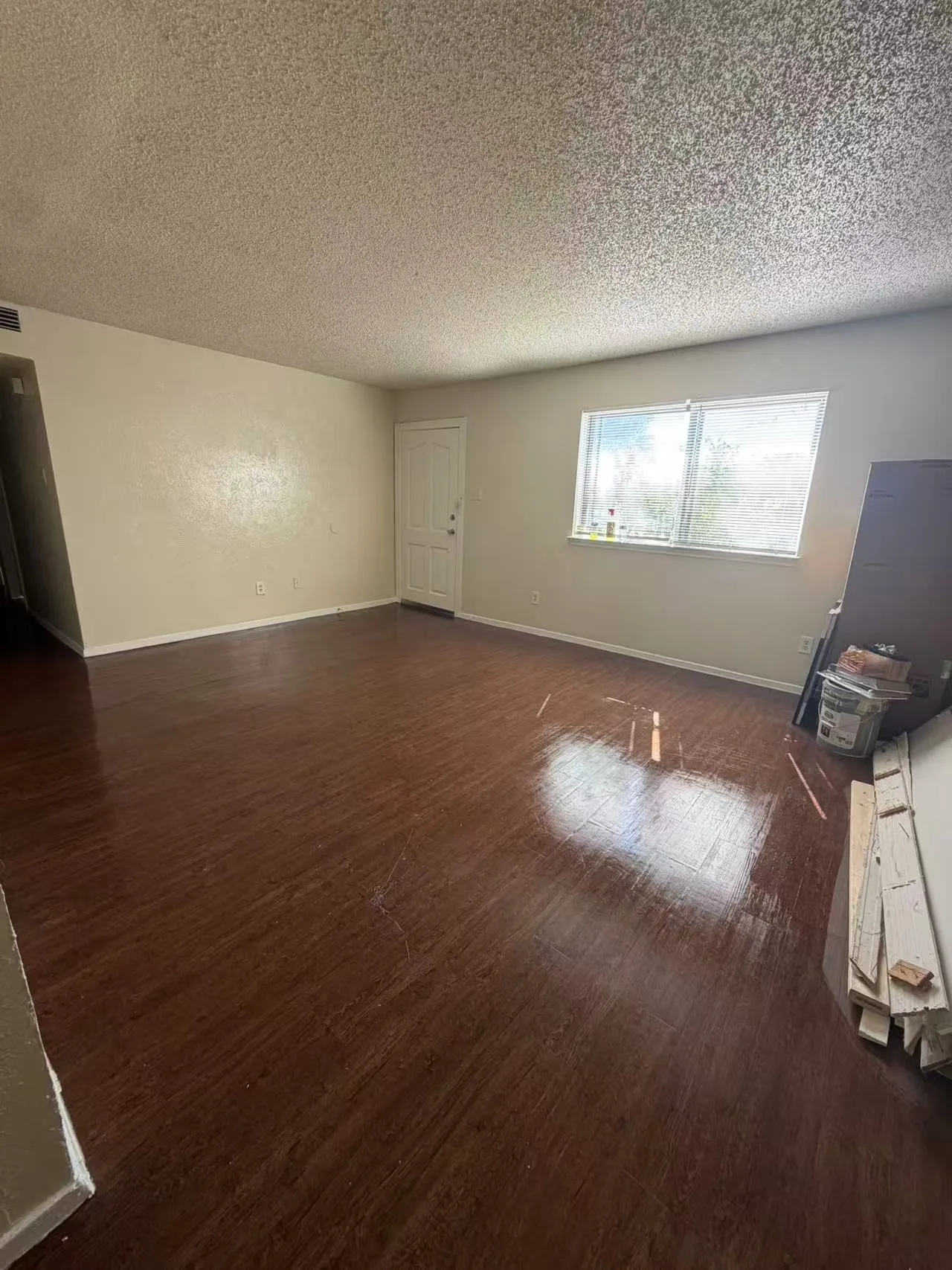 Single Family Residence For Rent in Dallas County , 1429 Whippoorwill, Garland, Texas 75040, 4 Bedroom, 2 Bathroom, Garage spaces, 1,531 Sqft, built in 1981, mls#21382479, Real Estate Agent in Garland, Homes For Rent in Dallas county, Homes For Rent in Garland, Realtor in Garland Texas, Real Estate Brokerage Independent Realty Texas, Luminita Cordes Realtor