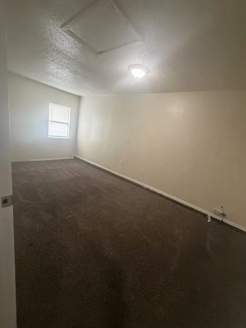 Single Family Residence For Rent in Dallas County , 1429 Whippoorwill, Garland, Texas 75040, 4 Bedroom, 2 Bathroom, Garage spaces, 1,531 Sqft, built in 1981, mls#21382479, Real Estate Agent in Garland, Homes For Rent in Dallas county, Homes For Rent in Garland, Realtor in Garland Texas, Real Estate Brokerage Independent Realty Texas, Luminita Cordes Realtor