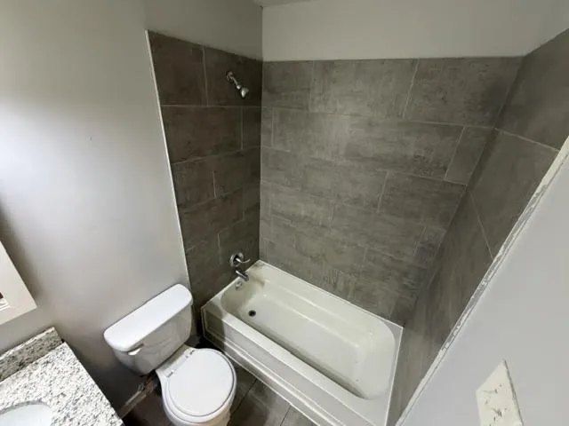 Apartment For Rent in Dallas County , 723 N Marsalis Avenue 207, Dallas, Texas 75203, 1 Bedroom, 1 Bathroom, Garage spaces, 753 Sqft, built in 1961, mls#21382480, Real Estate Agent in Dallas, Homes For Rent in Dallas county, Homes For Rent in Dallas, Realtor in Dallas Texas, Real Estate Brokerage Independent Realty Texas, Luminita Cordes Realtor
