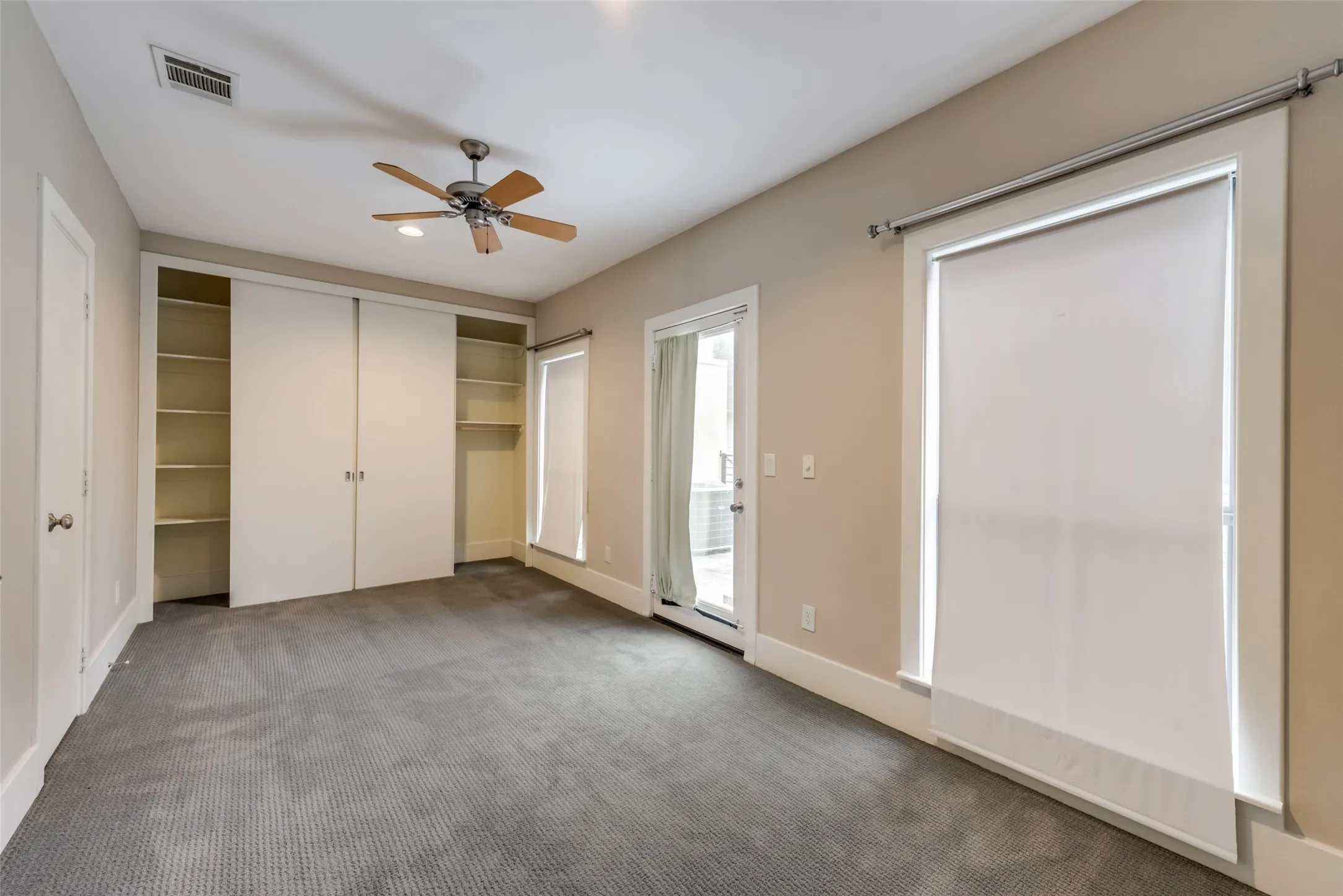 Condominium For Rent in Dallas County , 2606 Shelby Avenue 101, Dallas, Texas 75219, 3 Bedroom, 3 Bathroom, 2 Garage spaces, 2,472 Sqft, built in 2005, mls#21380553, Real Estate Agent in Dallas, Homes For Rent in Dallas county, Homes For Rent in Dallas, Realtor in Dallas Texas, Real Estate Brokerage Independent Realty Texas, Luminita Cordes Realtor