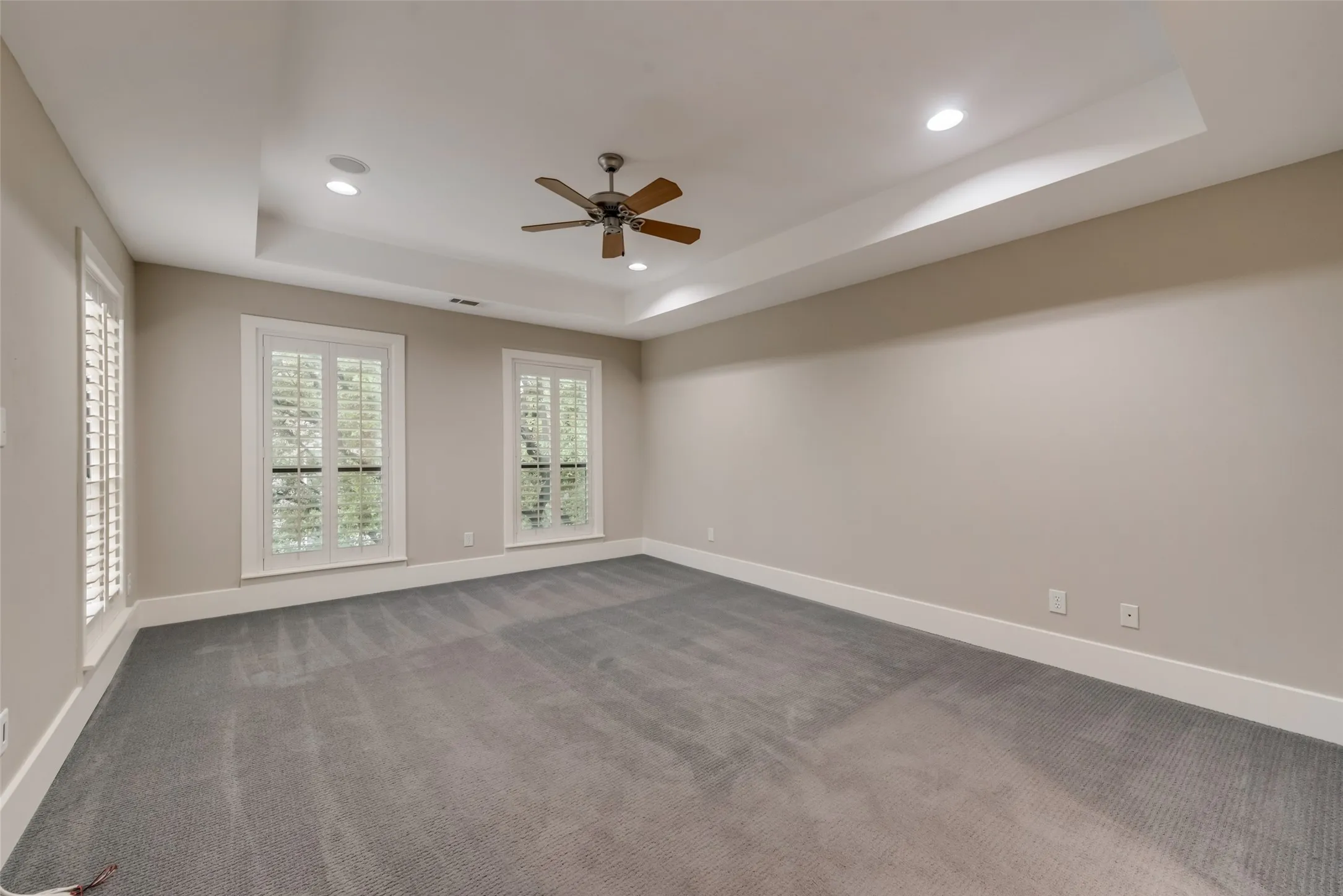 Condominium For Rent in Dallas County , 2606 Shelby Avenue 101, Dallas, Texas 75219, 3 Bedroom, 3 Bathroom, 2 Garage spaces, 2,472 Sqft, built in 2005, mls#21380553, Real Estate Agent in Dallas, Homes For Rent in Dallas county, Homes For Rent in Dallas, Realtor in Dallas Texas, Real Estate Brokerage Independent Realty Texas, Luminita Cordes Realtor