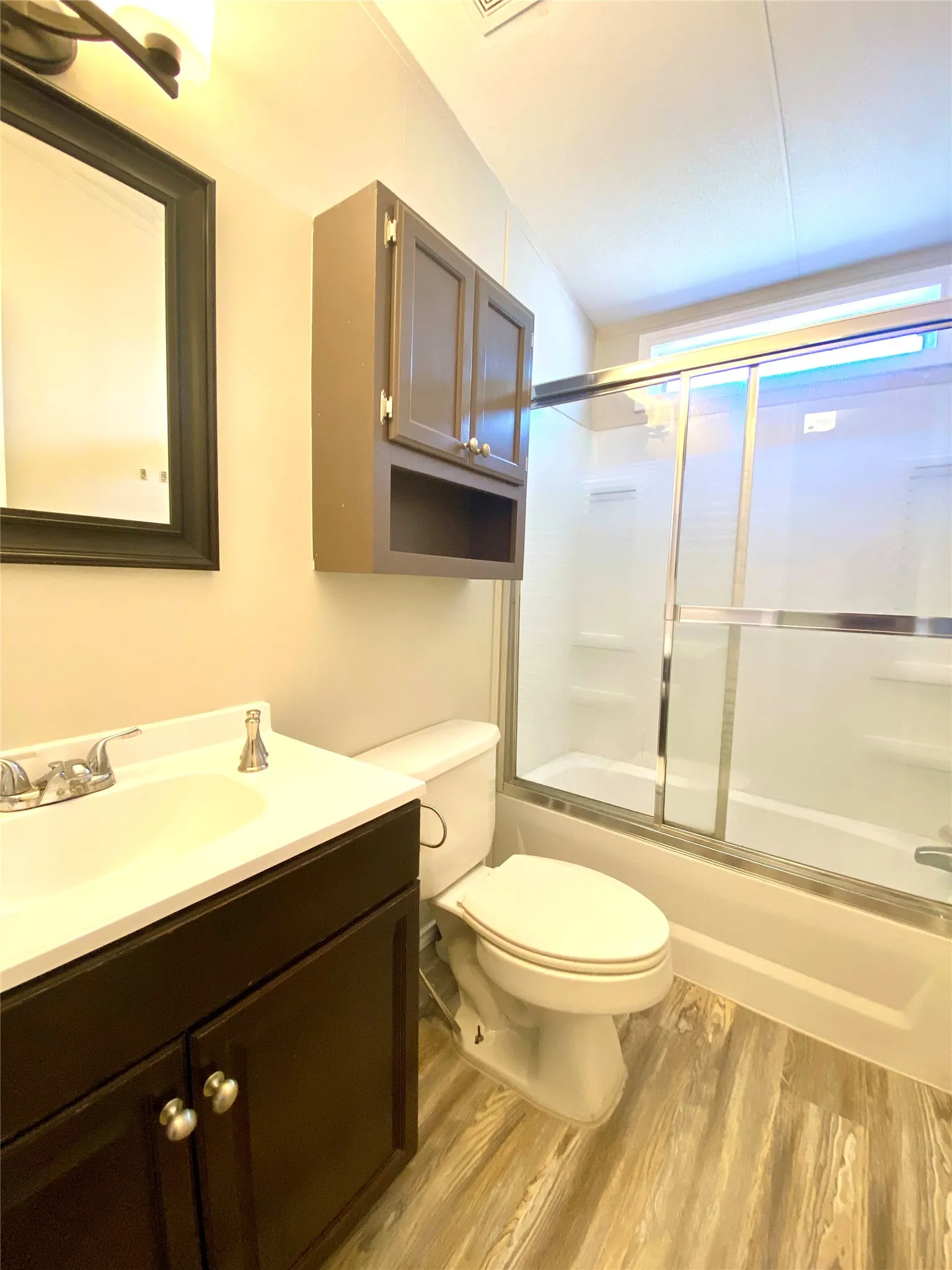 Mobile Home For Rent in Taylor County , 5850 Hartford 61, Abilene, Texas 79605, 2 Bedroom, 2 Bathroom, Garage spaces, 1,088 Sqft, built in 1992, mls#21381335, Real Estate Agent in Abilene, Homes For Rent in Taylor county, Homes For Rent in Abilene, Realtor in Abilene Texas, Real Estate Brokerage Independent Realty Texas, Luminita Cordes Realtor