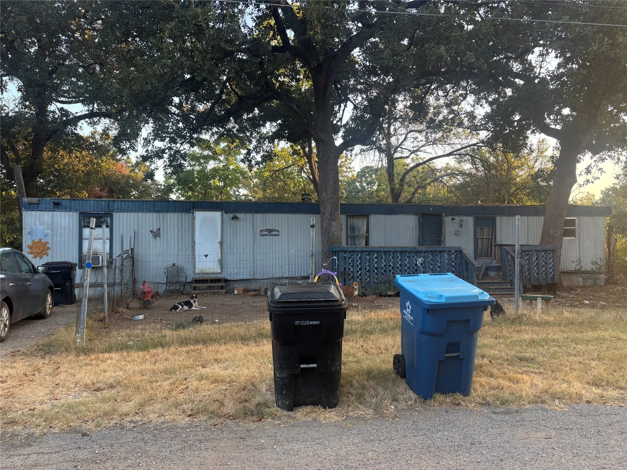 Mobile Home For Sale in Grayson County , 919 E Morgan Street, Denison, Texas 75021, 3 Bedroom, 1 Bathroom, Garage spaces, 924 Sqft, built in 1985, mls#21382459, Real Estate Agent in Denison, Homes For Sale in Grayson county, Homes For Sale in Denison, Realtor in Denison Texas, Real Estate Brokerage Independent Realty Texas, Luminita Cordes Realtor