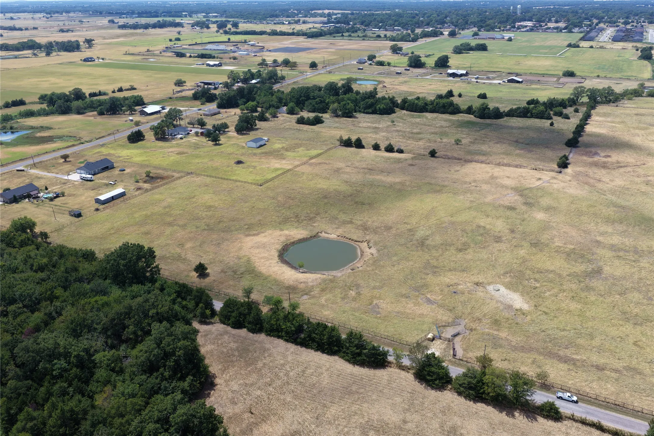 Unimproved Land For Sale in Grayson County , 215 Batey, Collinsville, Texas 76233, 0, 0, Garage spaces, 0 Sqft, built in 0, mls#21371958, Real Estate Agent in Collinsville, Homes For Sale in Grayson county, Homes For Sale in Collinsville, Realtor in Collinsville Texas, Real Estate Brokerage Independent Realty Texas, Luminita Cordes Realtor