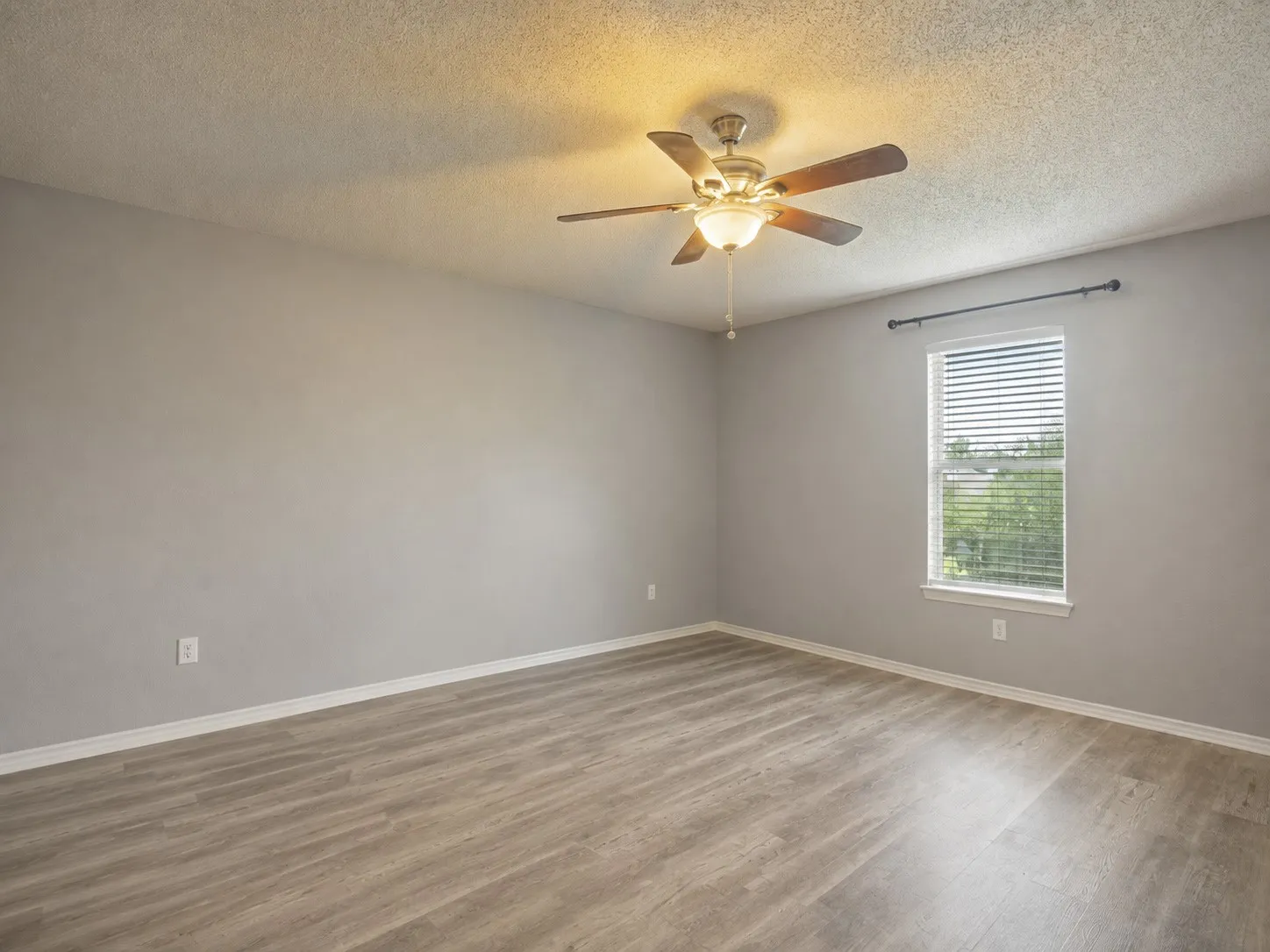 Virtual image or Primary bedroom unfurnished