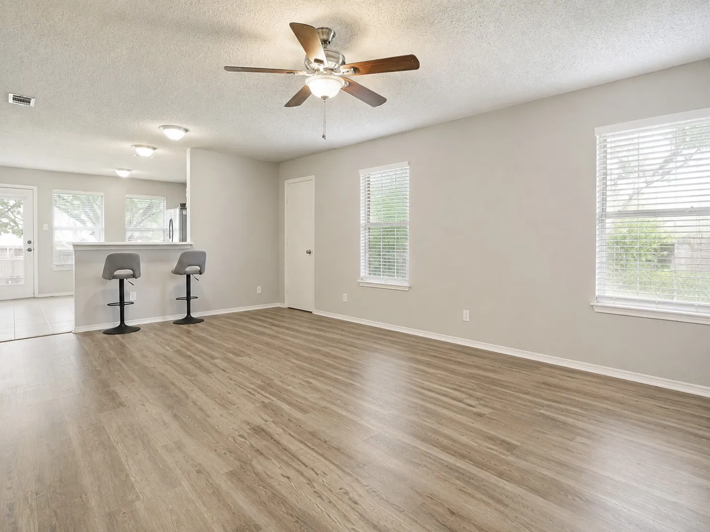 Virtual image of living room and breakfast bar