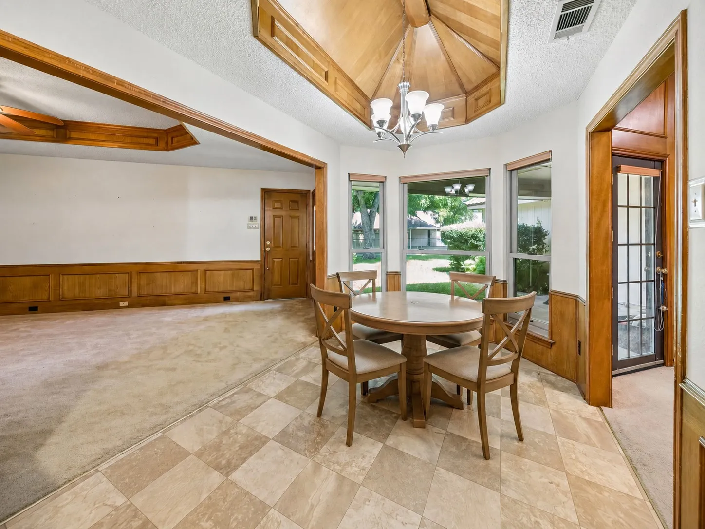 Breakfast Nook - virtually staged