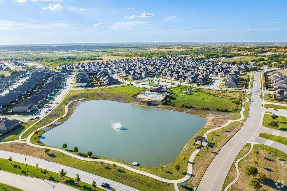 Single Family Residence For Rent in Rockwall County , 416 Butternut Drive, Fate, Texas 75087, 4 Bedroom, 2 Bathroom, 2 Garage spaces, 2,150 Sqft, built in 2005, mls#21382492, Real Estate Agent in Fate, Homes For Rent in Rockwall county, Homes For Rent in Fate, Realtor in Fate Texas, Real Estate Brokerage Independent Realty Texas, Luminita Cordes Realtor