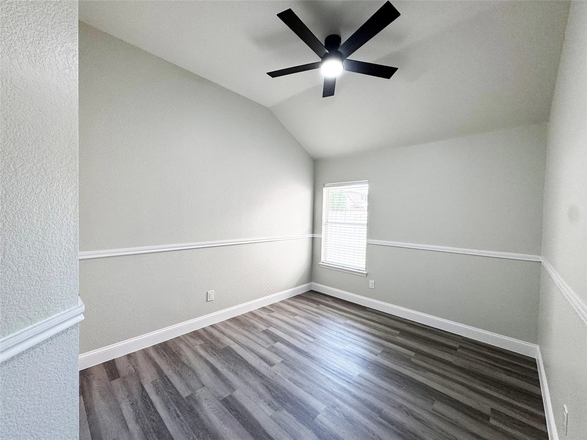 Single Family Residence For Rent in Rockwall County , 416 Butternut Drive, Fate, Texas 75087, 4 Bedroom, 2 Bathroom, 2 Garage spaces, 2,150 Sqft, built in 2005, mls#21382492, Real Estate Agent in Fate, Homes For Rent in Rockwall county, Homes For Rent in Fate, Realtor in Fate Texas, Real Estate Brokerage Independent Realty Texas, Luminita Cordes Realtor