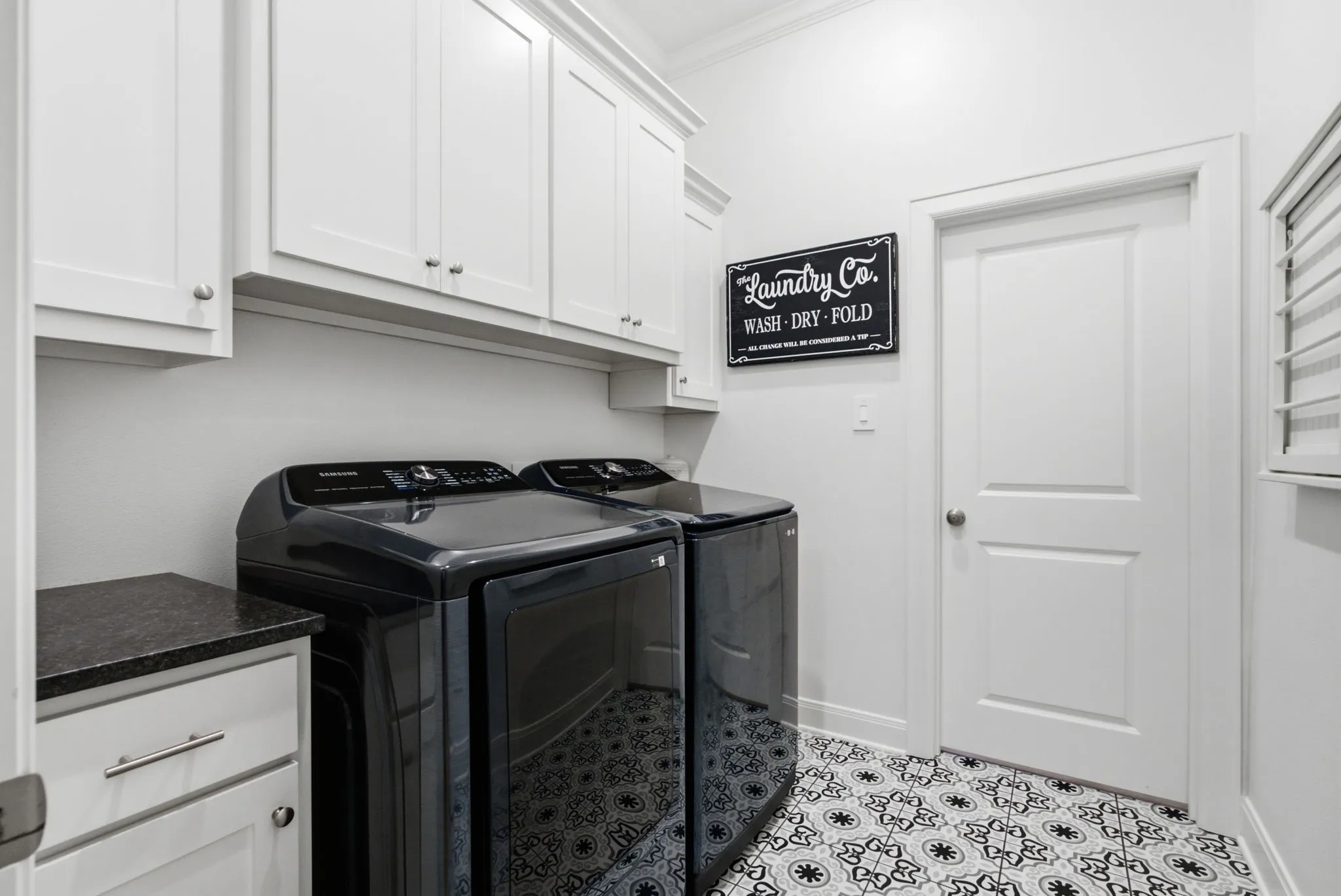 Single Family Residence For Sale in Smith County , 7271 Rolling Acres Place, Tyler, Texas 75707, 3 Bedroom, 3 Bathroom, 2 Garage spaces, 2,307 Sqft, built in 2022, mls#21372112, Real Estate Agent in Tyler, Homes For Sale in Smith county, Homes For Sale in Tyler, Realtor in Tyler Texas, Real Estate Brokerage Independent Realty Texas, Luminita Cordes Realtor