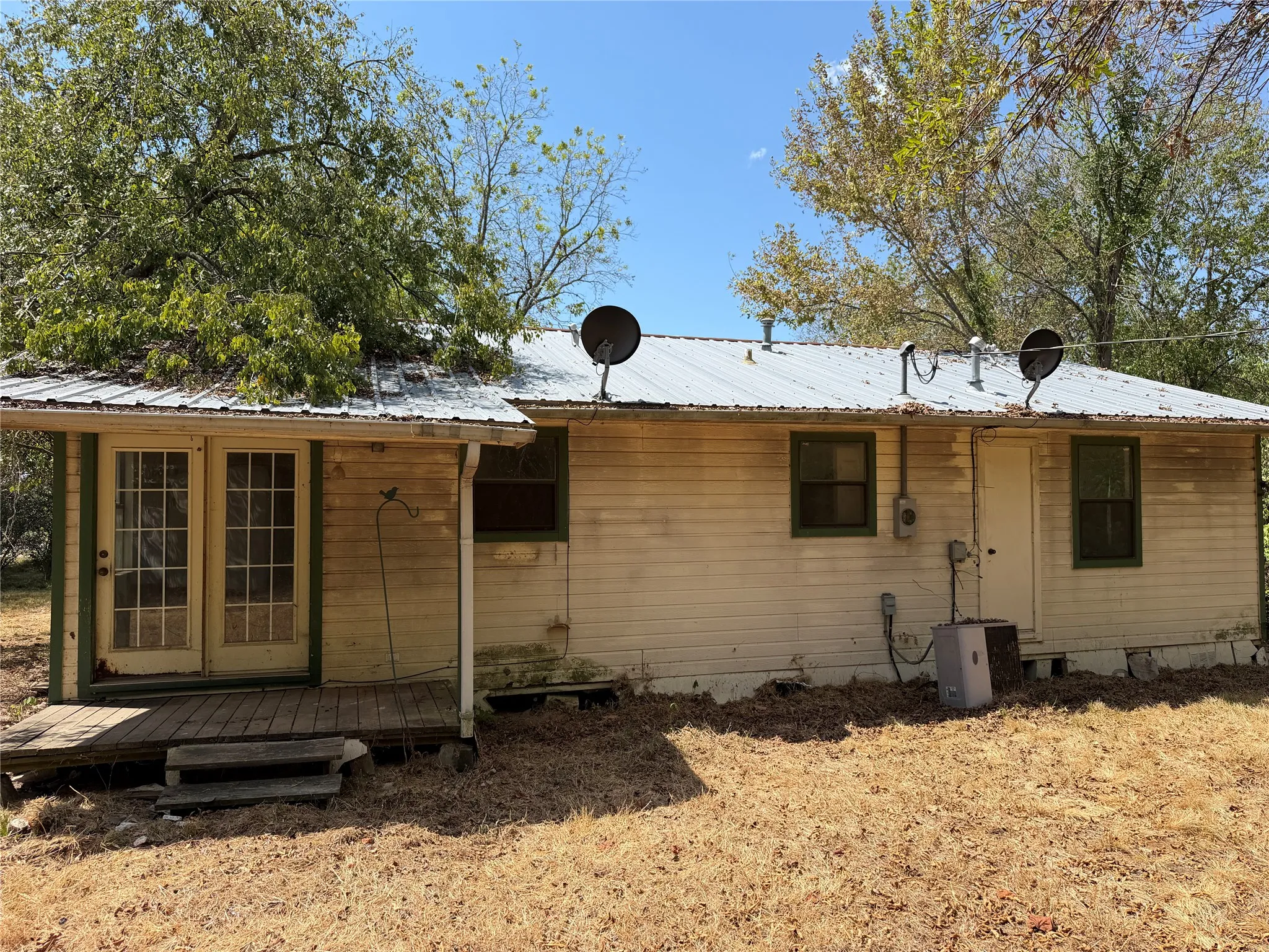 Single Family Residence For Sale in Rains County , 370 Locust Street, Point, Texas 75472, 0, 1 Bathroom, Garage spaces, 1,092 Sqft, built in 1999, mls#21382104, Real Estate Agent in Point, Homes For Sale in Rains county, Homes For Sale in Point, Realtor in Point Texas, Real Estate Brokerage Independent Realty Texas, Luminita Cordes Realtor