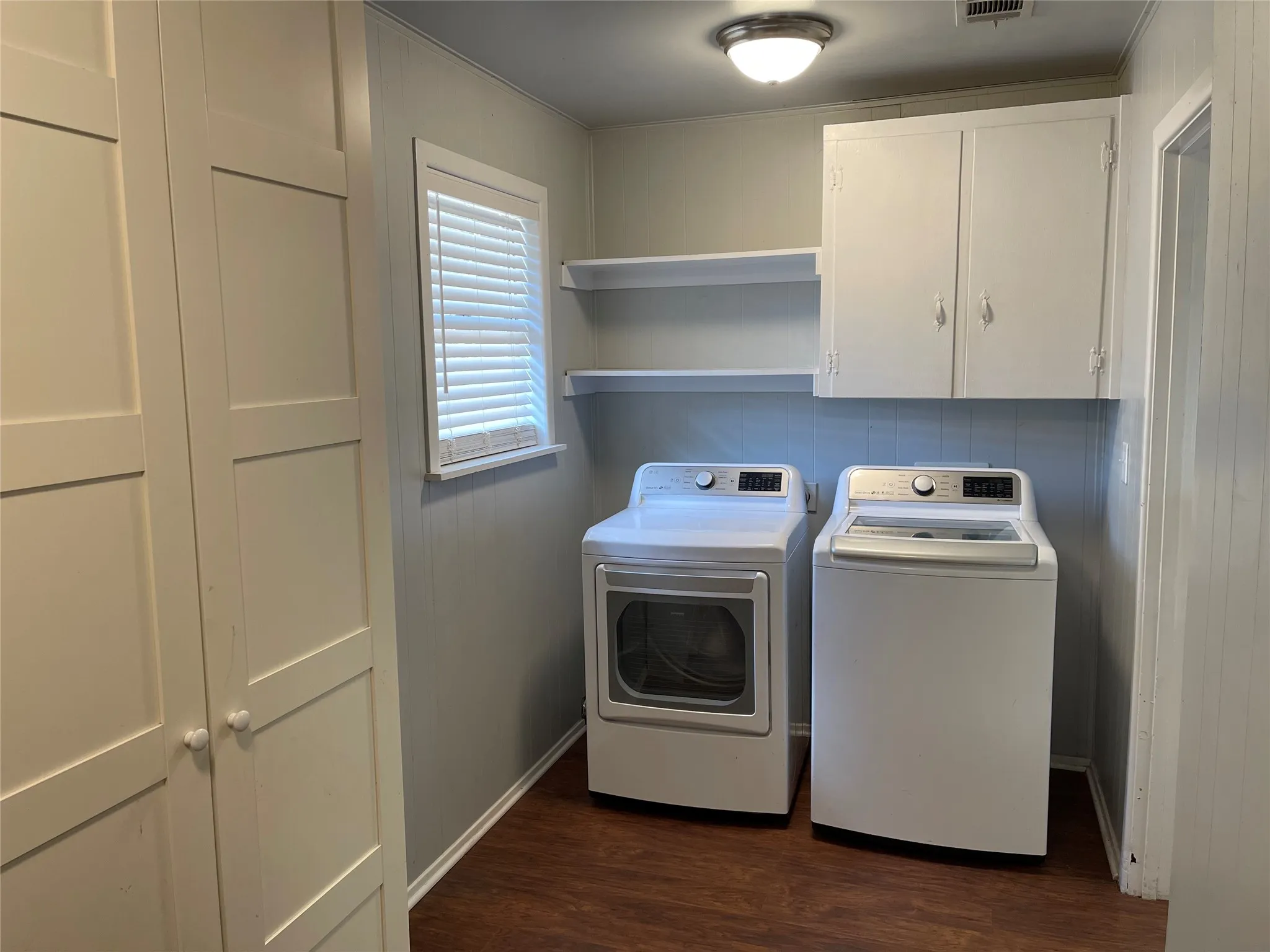Single Family Residence For Rent in Henderson County , 1105 S Palestine Street, Athens, Texas 75751, 3 Bedroom, 2 Bathroom, 1 Garage spaces, 1,464 Sqft, built in 1964, mls#21381691, Real Estate Agent in Athens, Homes For Rent in Henderson county, Homes For Rent in Athens, Realtor in Athens Texas, Real Estate Brokerage Independent Realty Texas, Luminita Cordes Realtor