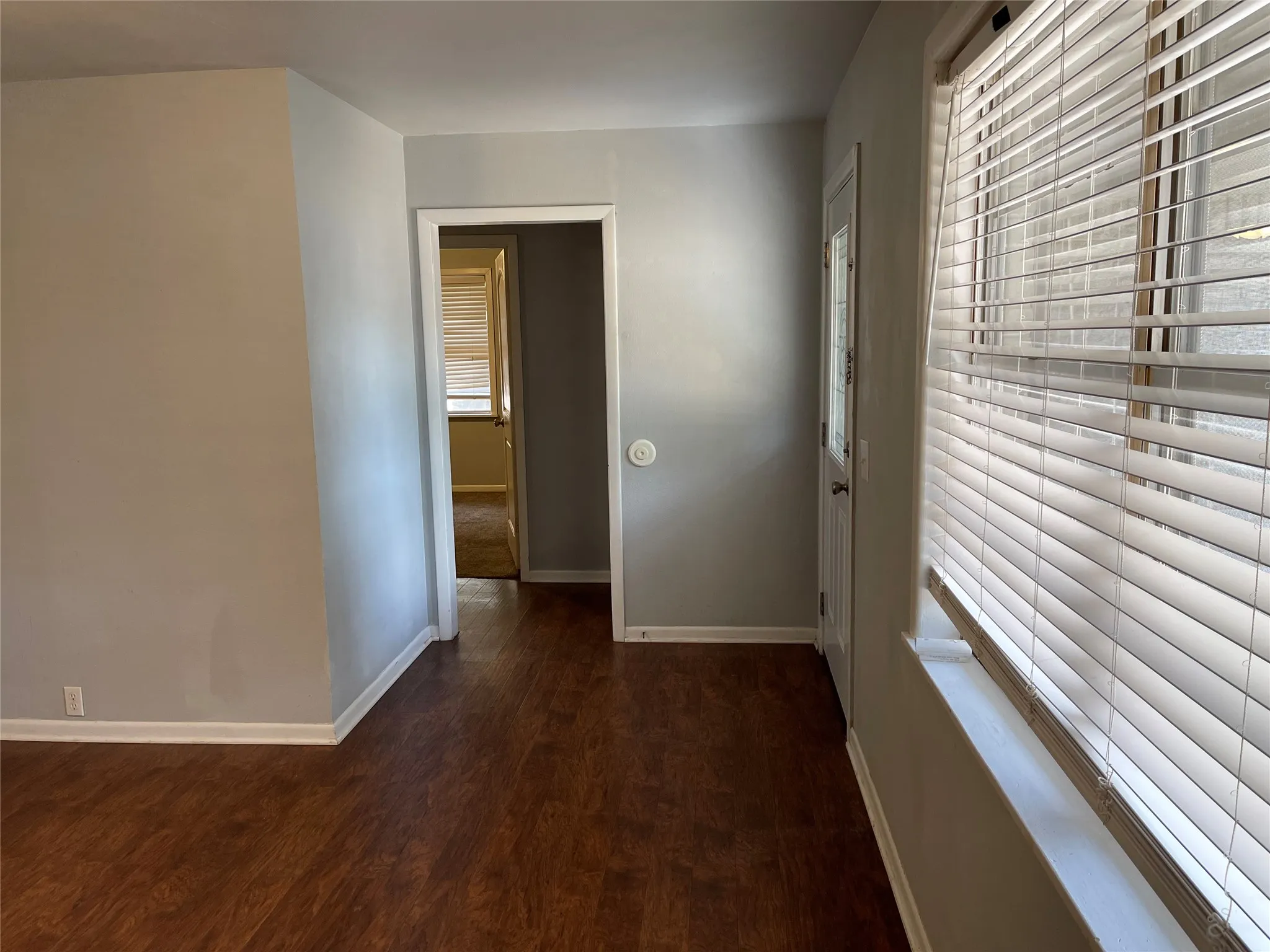 Single Family Residence For Rent in Henderson County , 1105 S Palestine Street, Athens, Texas 75751, 3 Bedroom, 2 Bathroom, 1 Garage spaces, 1,464 Sqft, built in 1964, mls#21381691, Real Estate Agent in Athens, Homes For Rent in Henderson county, Homes For Rent in Athens, Realtor in Athens Texas, Real Estate Brokerage Independent Realty Texas, Luminita Cordes Realtor
