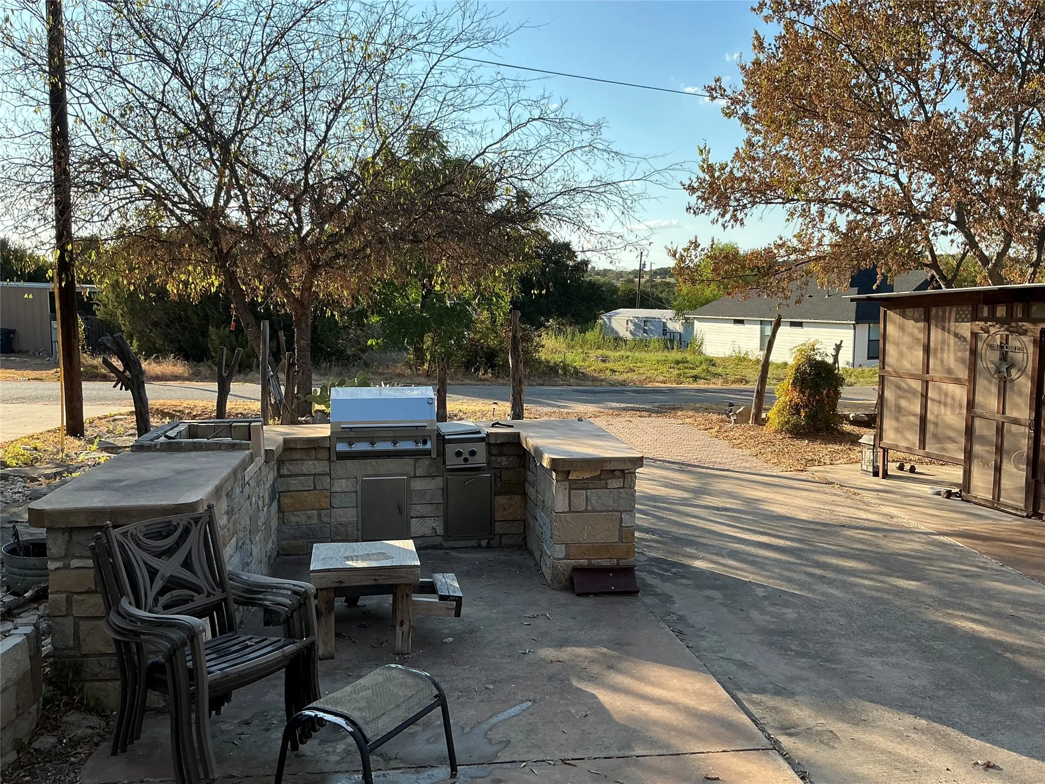 Manufactured Home For Sale in Hood County , 2517 Deer Trl, Granbury, Texas 76048, 5 Bedroom, 3 Bathroom, 3 Garage spaces, 1,900 Sqft, built in 1975, mls#21378170, Real Estate Agent in Granbury, Homes For Sale in Hood county, Homes For Sale in Granbury, Realtor in Granbury Texas, Real Estate Brokerage Independent Realty Texas, Luminita Cordes Realtor