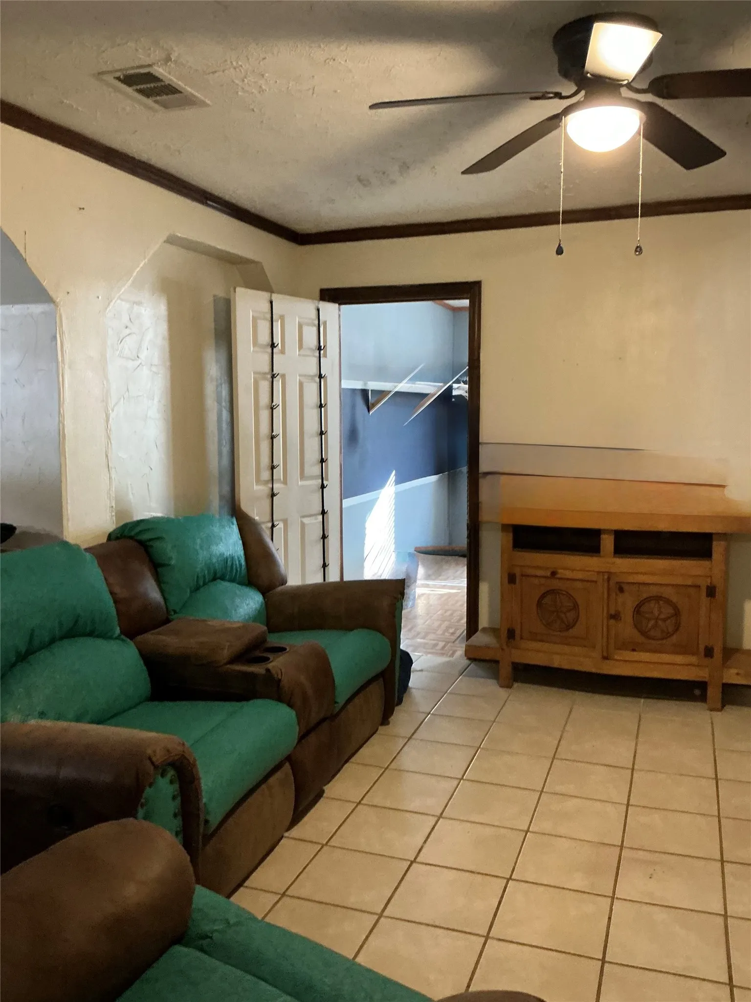 Manufactured Home For Sale in Hood County , 2517 Deer Trl, Granbury, Texas 76048, 5 Bedroom, 3 Bathroom, 3 Garage spaces, 1,900 Sqft, built in 1975, mls#21378170, Real Estate Agent in Granbury, Homes For Sale in Hood county, Homes For Sale in Granbury, Realtor in Granbury Texas, Real Estate Brokerage Independent Realty Texas, Luminita Cordes Realtor