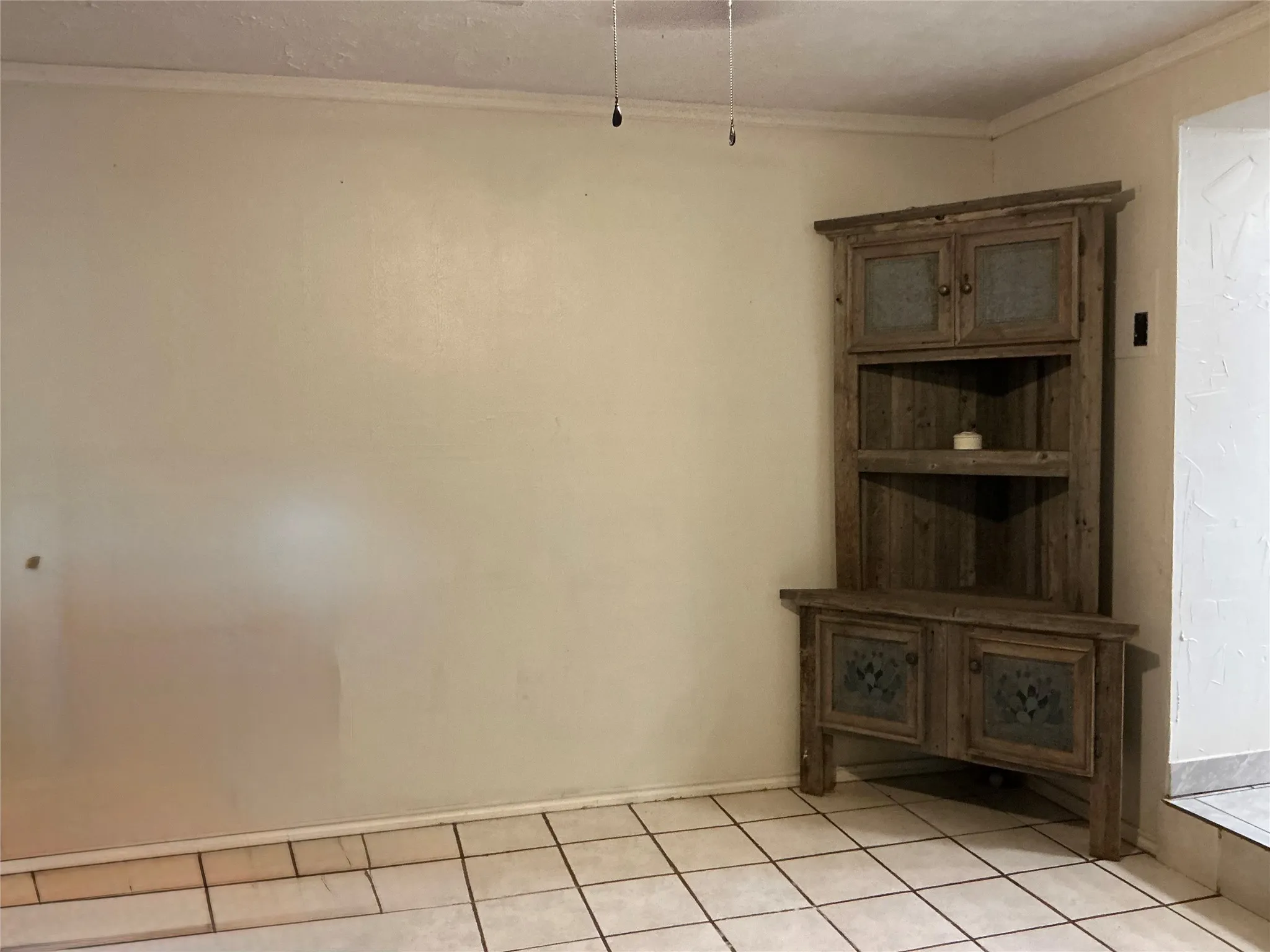 Manufactured Home For Sale in Hood County , 2517 Deer Trl, Granbury, Texas 76048, 5 Bedroom, 3 Bathroom, 3 Garage spaces, 1,900 Sqft, built in 1975, mls#21378170, Real Estate Agent in Granbury, Homes For Sale in Hood county, Homes For Sale in Granbury, Realtor in Granbury Texas, Real Estate Brokerage Independent Realty Texas, Luminita Cordes Realtor
