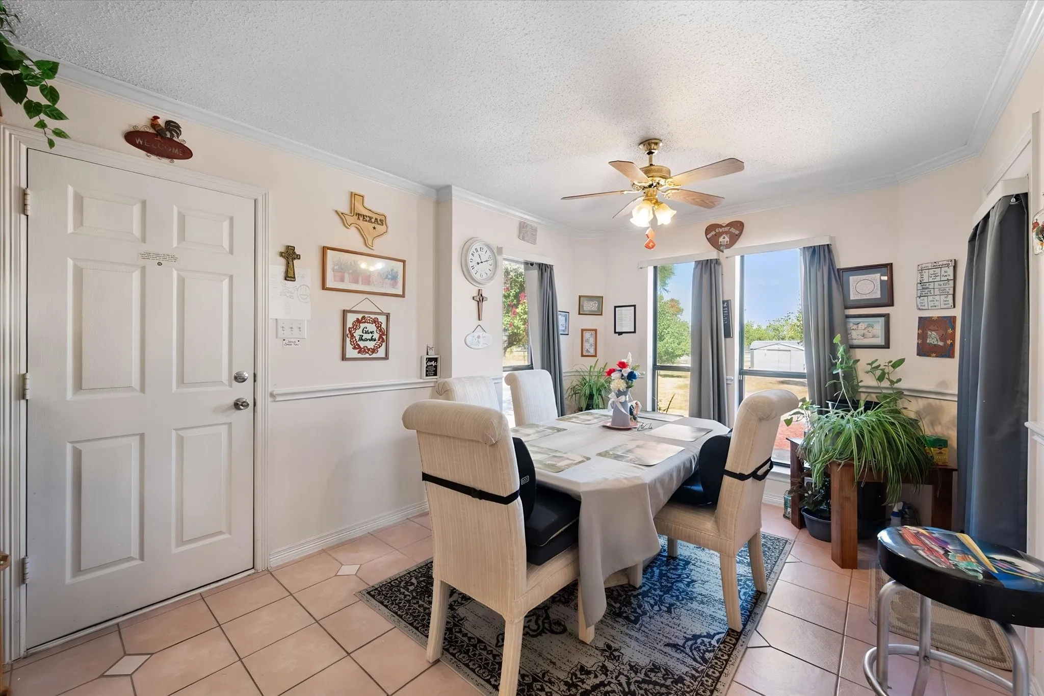 Single Family Residence For Sale in Dallas County , 649 E Reindeer Road, Lancaster, Texas 75146, 4 Bedroom, 2 Bathroom, Garage spaces, 1,466 Sqft, built in 1993, mls#21382486, Real Estate Agent in Lancaster, Homes For Sale in Dallas county, Homes For Sale in Lancaster, Realtor in Lancaster Texas, Real Estate Brokerage Independent Realty Texas, Luminita Cordes Realtor
