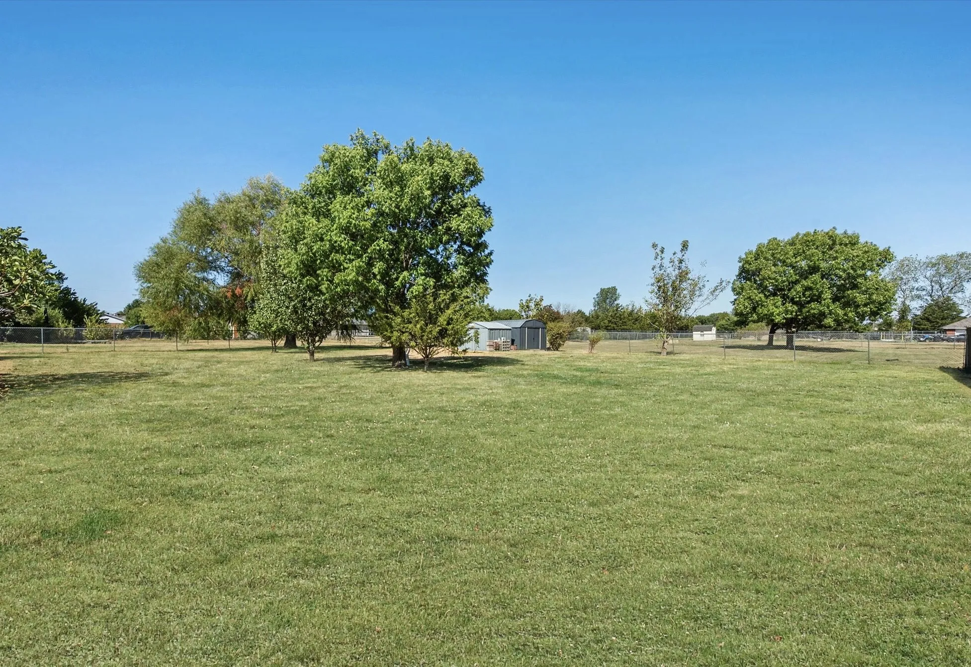 Single Family Residence For Sale in Dallas County , 649 E Reindeer Road, Lancaster, Texas 75146, 4 Bedroom, 2 Bathroom, Garage spaces, 1,466 Sqft, built in 1993, mls#21382486, Real Estate Agent in Lancaster, Homes For Sale in Dallas county, Homes For Sale in Lancaster, Realtor in Lancaster Texas, Real Estate Brokerage Independent Realty Texas, Luminita Cordes Realtor