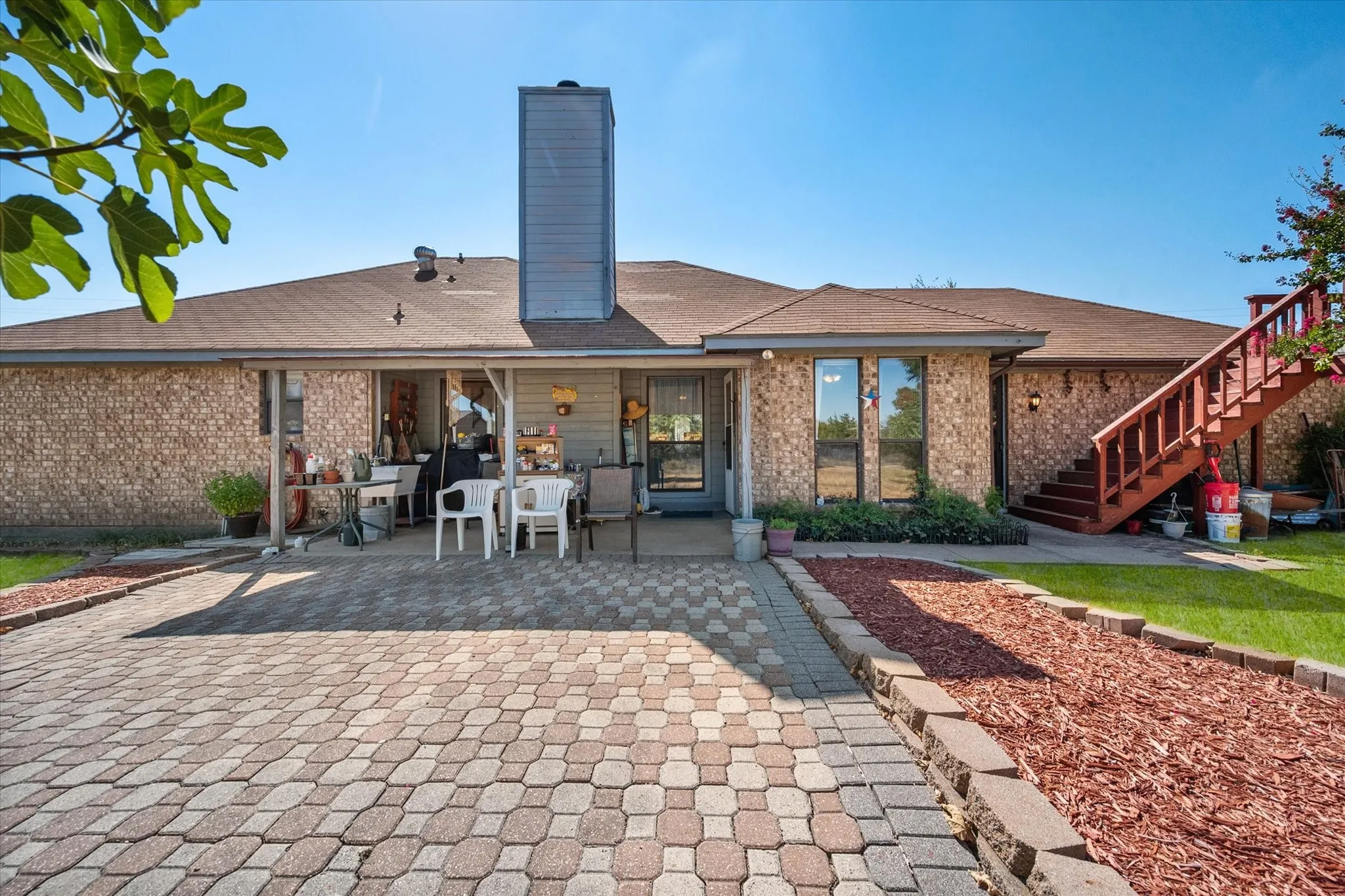 Single Family Residence For Sale in Dallas County , 649 E Reindeer Road, Lancaster, Texas 75146, 4 Bedroom, 2 Bathroom, Garage spaces, 1,466 Sqft, built in 1993, mls#21382486, Real Estate Agent in Lancaster, Homes For Sale in Dallas county, Homes For Sale in Lancaster, Realtor in Lancaster Texas, Real Estate Brokerage Independent Realty Texas, Luminita Cordes Realtor