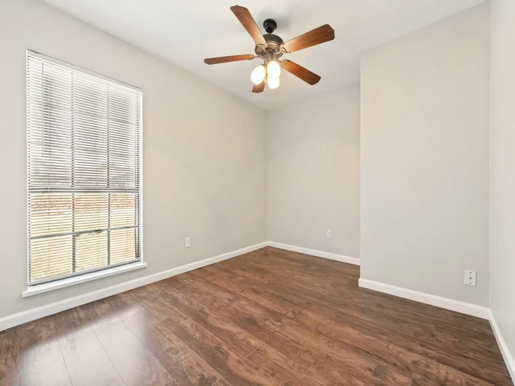 Single Family Residence For Rent in Denton County , 5225 Knox Drive, The Colony, Texas 75056, 3 Bedroom, 2 Bathroom, 2 Garage spaces, 1,335 Sqft, built in 1974, mls#21382500, Real Estate Agent in The Colony, Homes For Rent in Denton county, Homes For Rent in The Colony, Realtor in The Colony Texas, Real Estate Brokerage Independent Realty Texas, Luminita Cordes Realtor