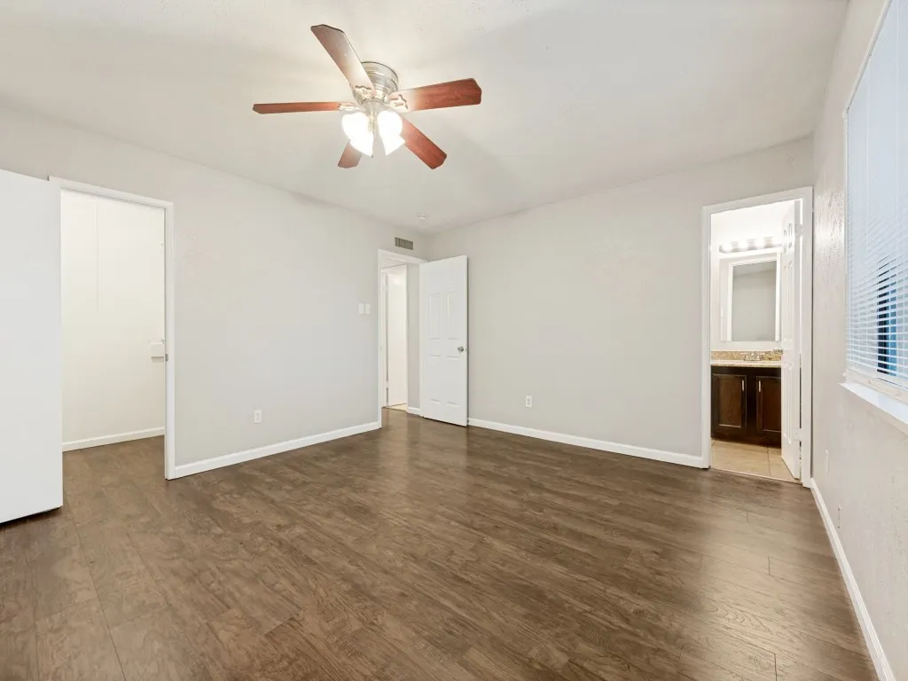 Single Family Residence For Rent in Denton County , 5225 Knox Drive, The Colony, Texas 75056, 3 Bedroom, 2 Bathroom, 2 Garage spaces, 1,335 Sqft, built in 1974, mls#21382500, Real Estate Agent in The Colony, Homes For Rent in Denton county, Homes For Rent in The Colony, Realtor in The Colony Texas, Real Estate Brokerage Independent Realty Texas, Luminita Cordes Realtor