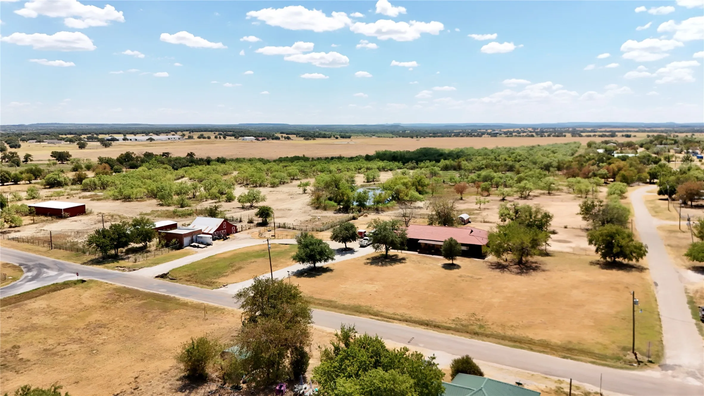 Farm For Sale in Palo Pinto County , 414 E Walnut Street, Strawn, Texas 76475, 4 Bedroom, 2 Bathroom, 2 Garage spaces, 2,950 Sqft, built in 1955, mls#21380640, Real Estate Agent in Strawn, Homes For Sale in Palo Pinto county, Homes For Sale in Strawn, Realtor in Strawn Texas, Real Estate Brokerage Independent Realty Texas, Luminita Cordes Realtor