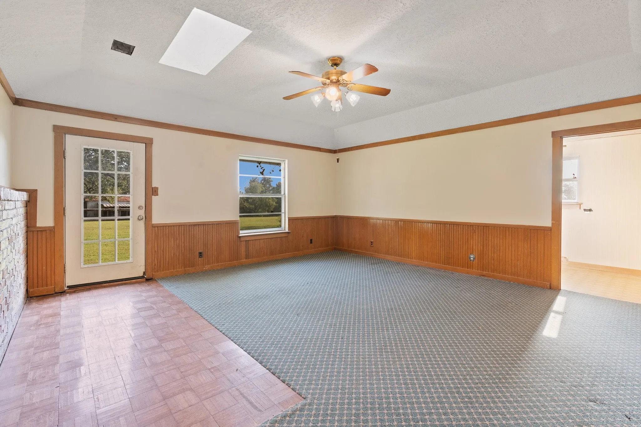 Single Family Residence For Sale in Johnson County , 1944 County Road 401, Alvarado, Texas 76009, 3 Bedroom, 3 Bathroom, 2 Garage spaces, 3,060 Sqft, built in 0, mls#21382481, Real Estate Agent in Alvarado, Homes For Sale in Johnson county, Homes For Sale in Alvarado, Realtor in Alvarado Texas, Real Estate Brokerage Independent Realty Texas, Luminita Cordes Realtor