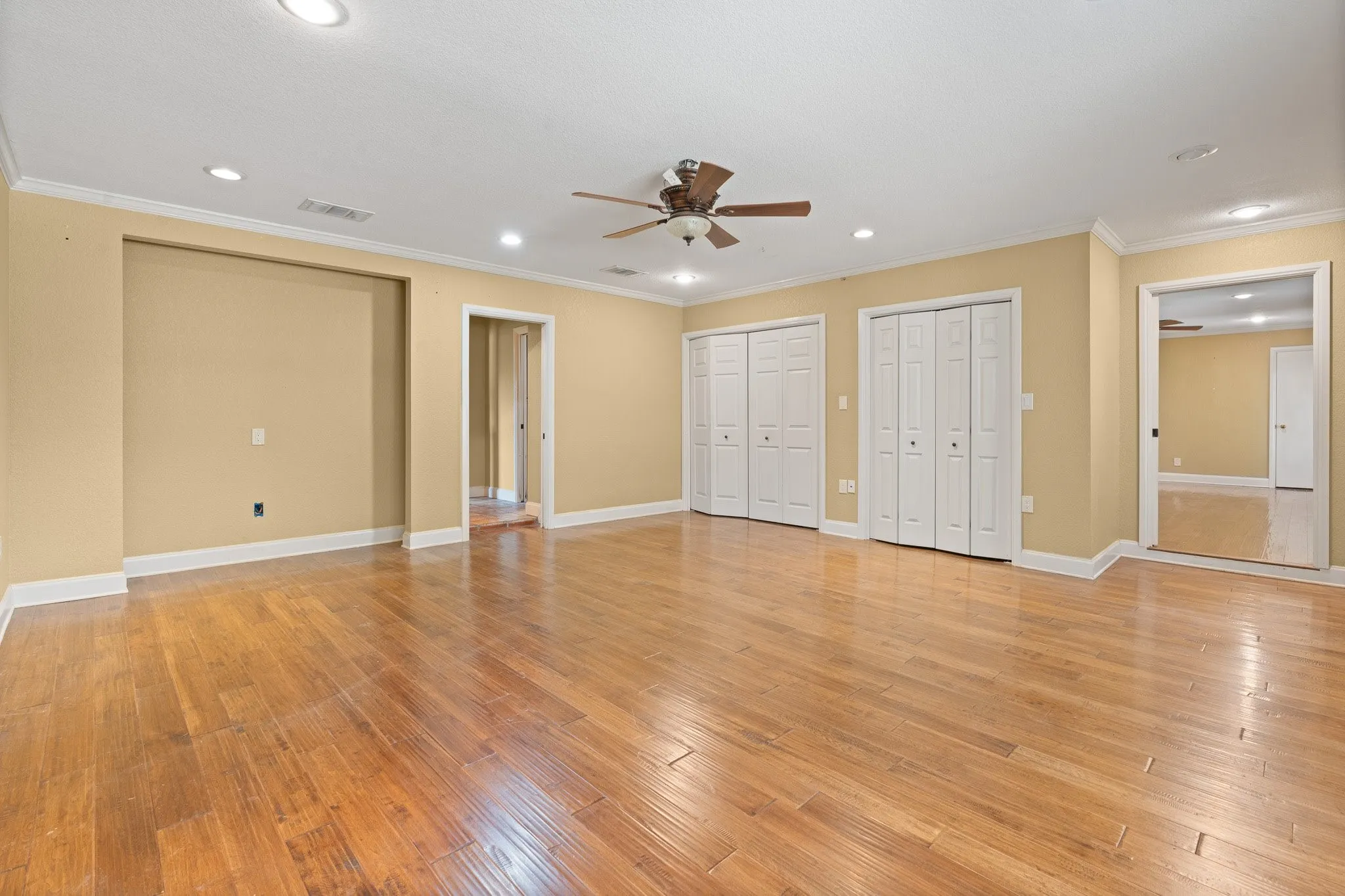 Single Family Residence For Sale in Johnson County , 1944 County Road 401, Alvarado, Texas 76009, 3 Bedroom, 3 Bathroom, 2 Garage spaces, 3,060 Sqft, built in 0, mls#21382481, Real Estate Agent in Alvarado, Homes For Sale in Johnson county, Homes For Sale in Alvarado, Realtor in Alvarado Texas, Real Estate Brokerage Independent Realty Texas, Luminita Cordes Realtor
