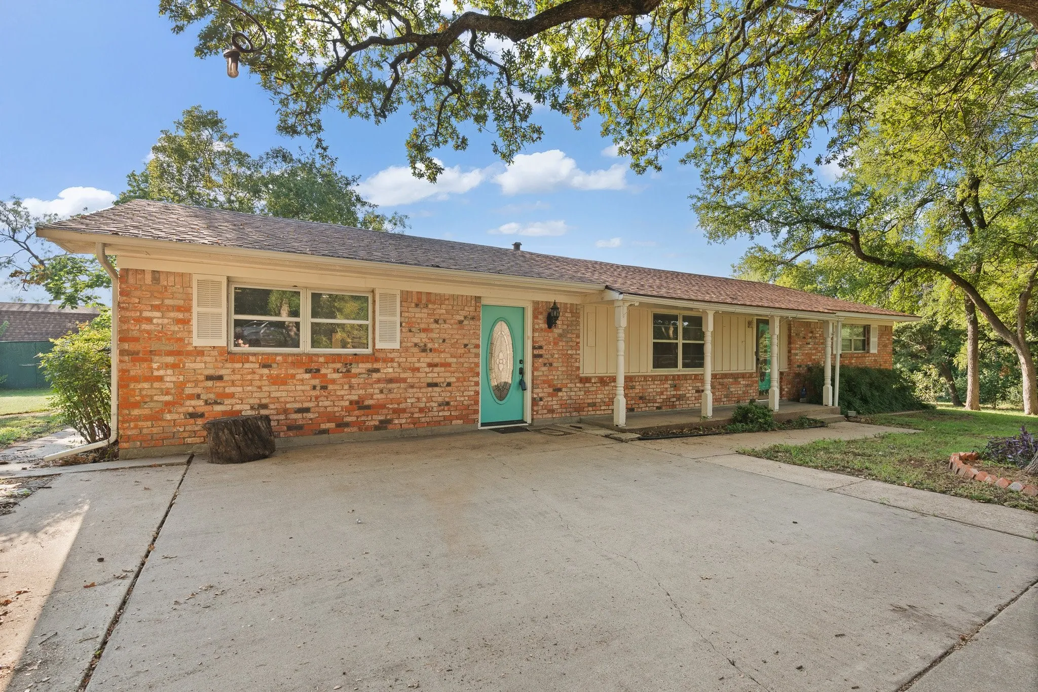Single Family Residence For Sale in Johnson County , 1944 County Road 401, Alvarado, Texas 76009, 3 Bedroom, 3 Bathroom, 2 Garage spaces, 3,060 Sqft, built in 0, mls#21382481, Real Estate Agent in Alvarado, Homes For Sale in Johnson county, Homes For Sale in Alvarado, Realtor in Alvarado Texas, Real Estate Brokerage Independent Realty Texas, Luminita Cordes Realtor