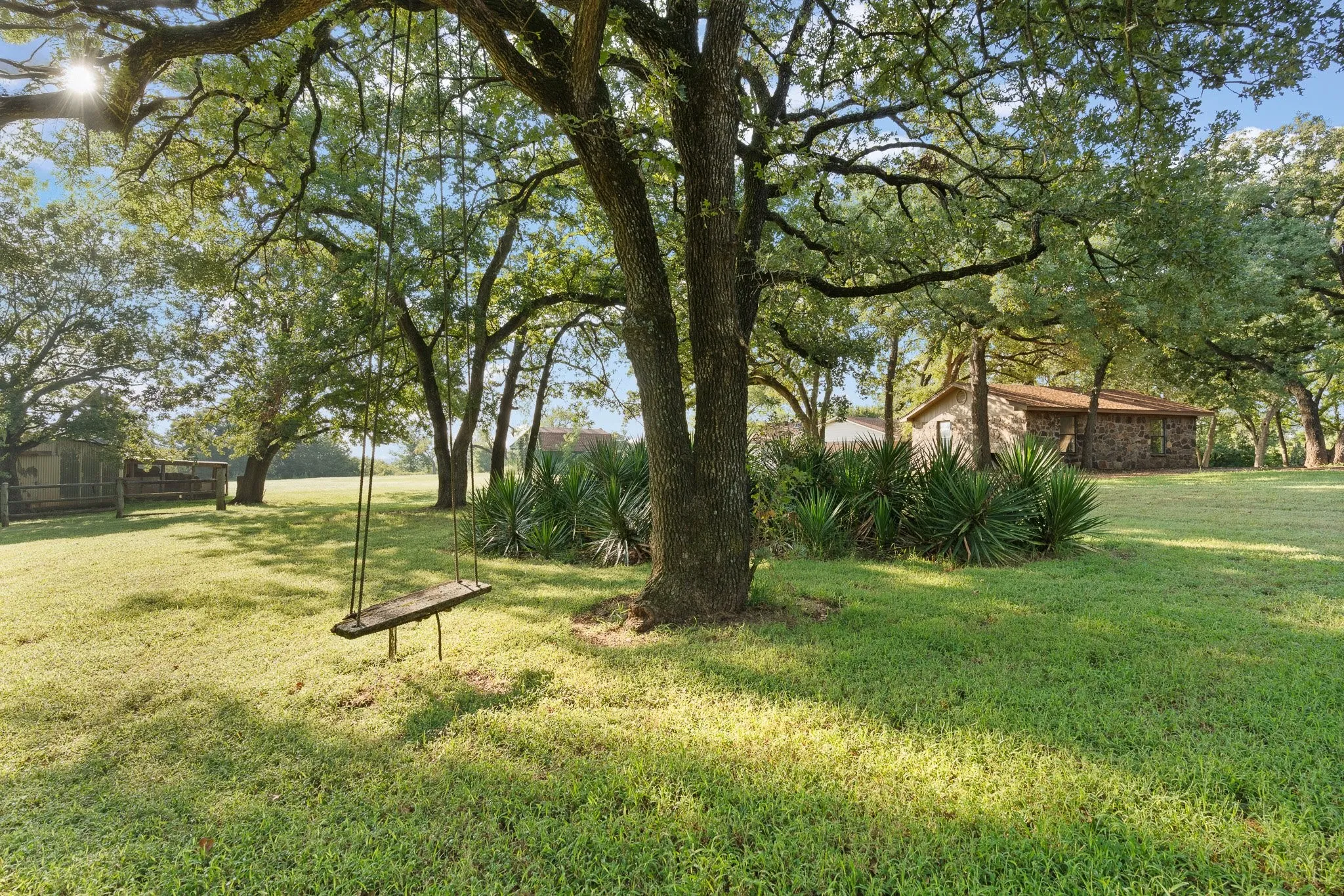 Single Family Residence For Sale in Johnson County , 1944 County Road 401, Alvarado, Texas 76009, 3 Bedroom, 3 Bathroom, 2 Garage spaces, 3,060 Sqft, built in 0, mls#21382481, Real Estate Agent in Alvarado, Homes For Sale in Johnson county, Homes For Sale in Alvarado, Realtor in Alvarado Texas, Real Estate Brokerage Independent Realty Texas, Luminita Cordes Realtor