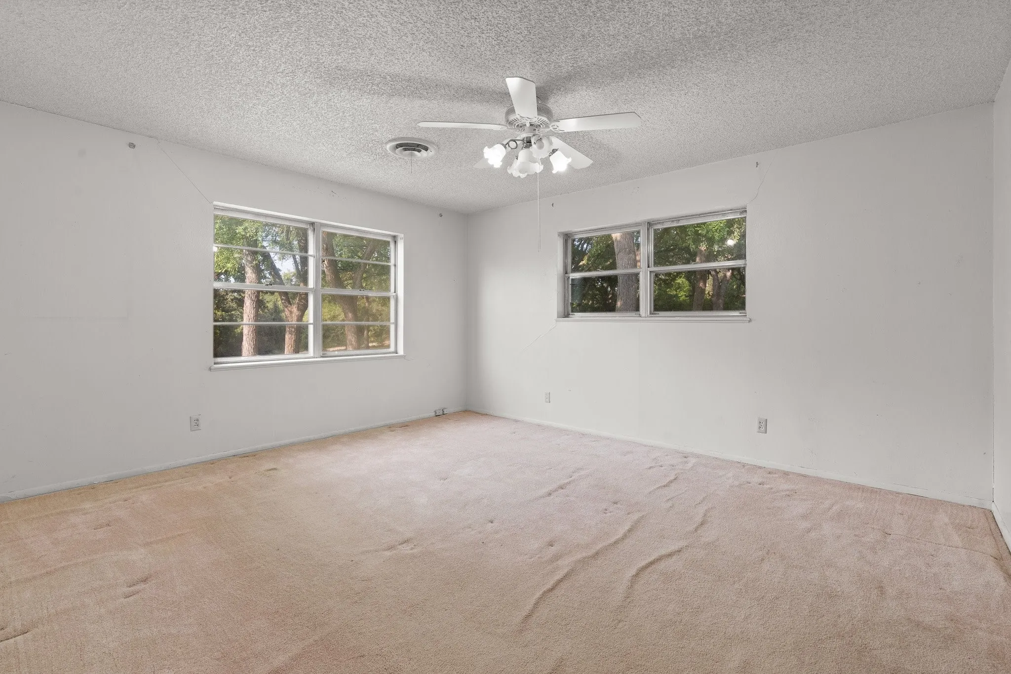 Single Family Residence For Sale in Johnson County , 1944 County Road 401, Alvarado, Texas 76009, 3 Bedroom, 3 Bathroom, 2 Garage spaces, 3,060 Sqft, built in 0, mls#21382481, Real Estate Agent in Alvarado, Homes For Sale in Johnson county, Homes For Sale in Alvarado, Realtor in Alvarado Texas, Real Estate Brokerage Independent Realty Texas, Luminita Cordes Realtor