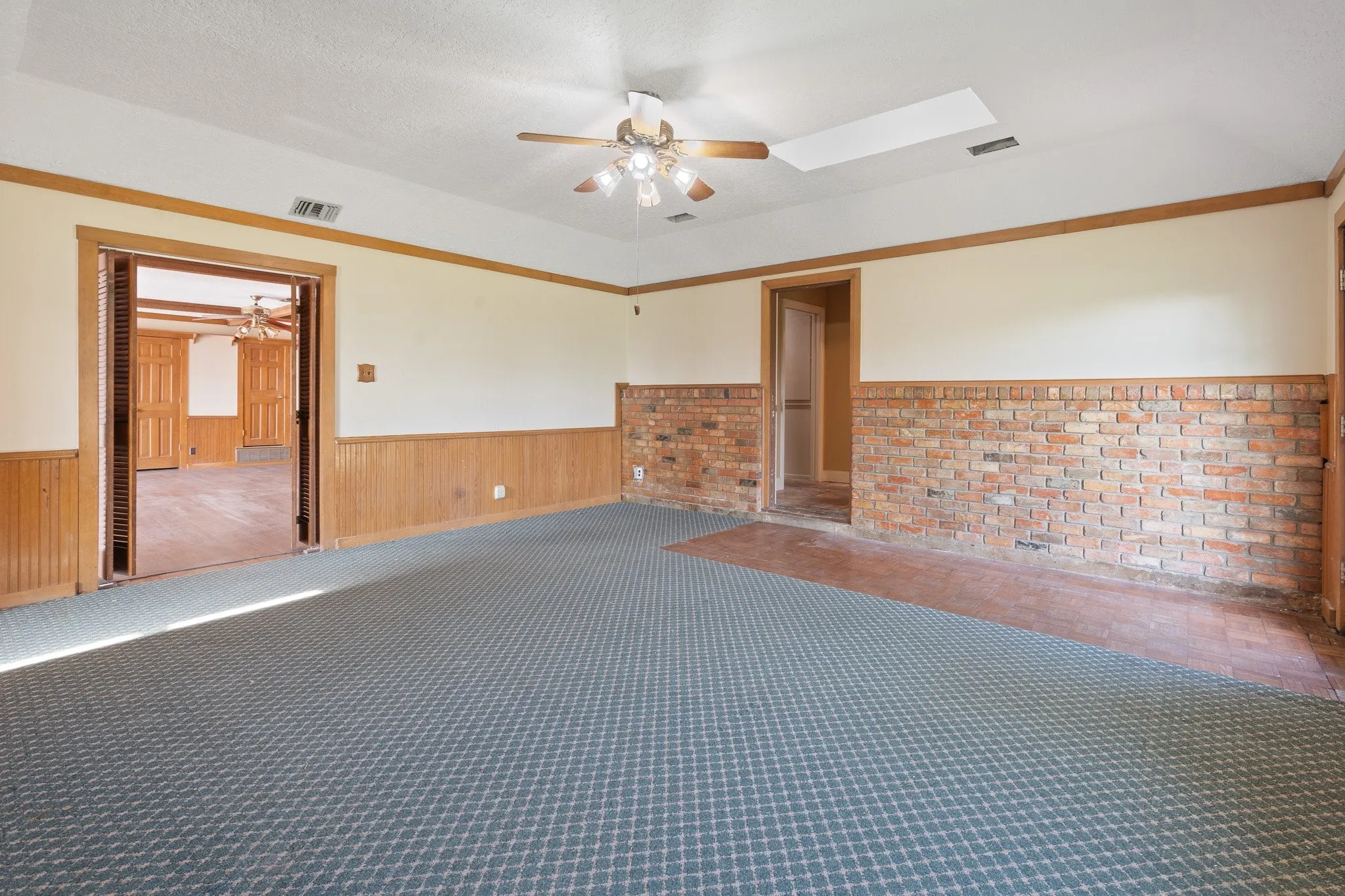 Single Family Residence For Sale in Johnson County , 1944 County Road 401, Alvarado, Texas 76009, 3 Bedroom, 3 Bathroom, 2 Garage spaces, 3,060 Sqft, built in 0, mls#21382481, Real Estate Agent in Alvarado, Homes For Sale in Johnson county, Homes For Sale in Alvarado, Realtor in Alvarado Texas, Real Estate Brokerage Independent Realty Texas, Luminita Cordes Realtor