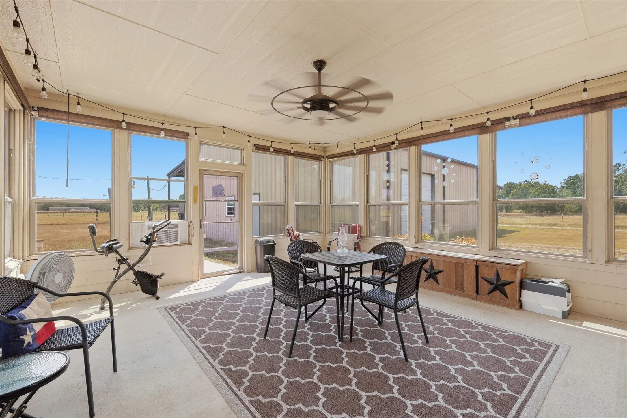 Single Family Residence For Sale in Hopkins County , 2109 County Road 1185, Sulphur Springs, Texas 75482, 2 Bedroom, 2 Bathroom, 2 Garage spaces, 1,400 Sqft, built in 2016, mls#21382182, Real Estate Agent in Sulphur Springs, Homes For Sale in Hopkins county, Homes For Sale in Sulphur Springs, Realtor in Sulphur Springs Texas, Real Estate Brokerage Independent Realty Texas, Luminita Cordes Realtor